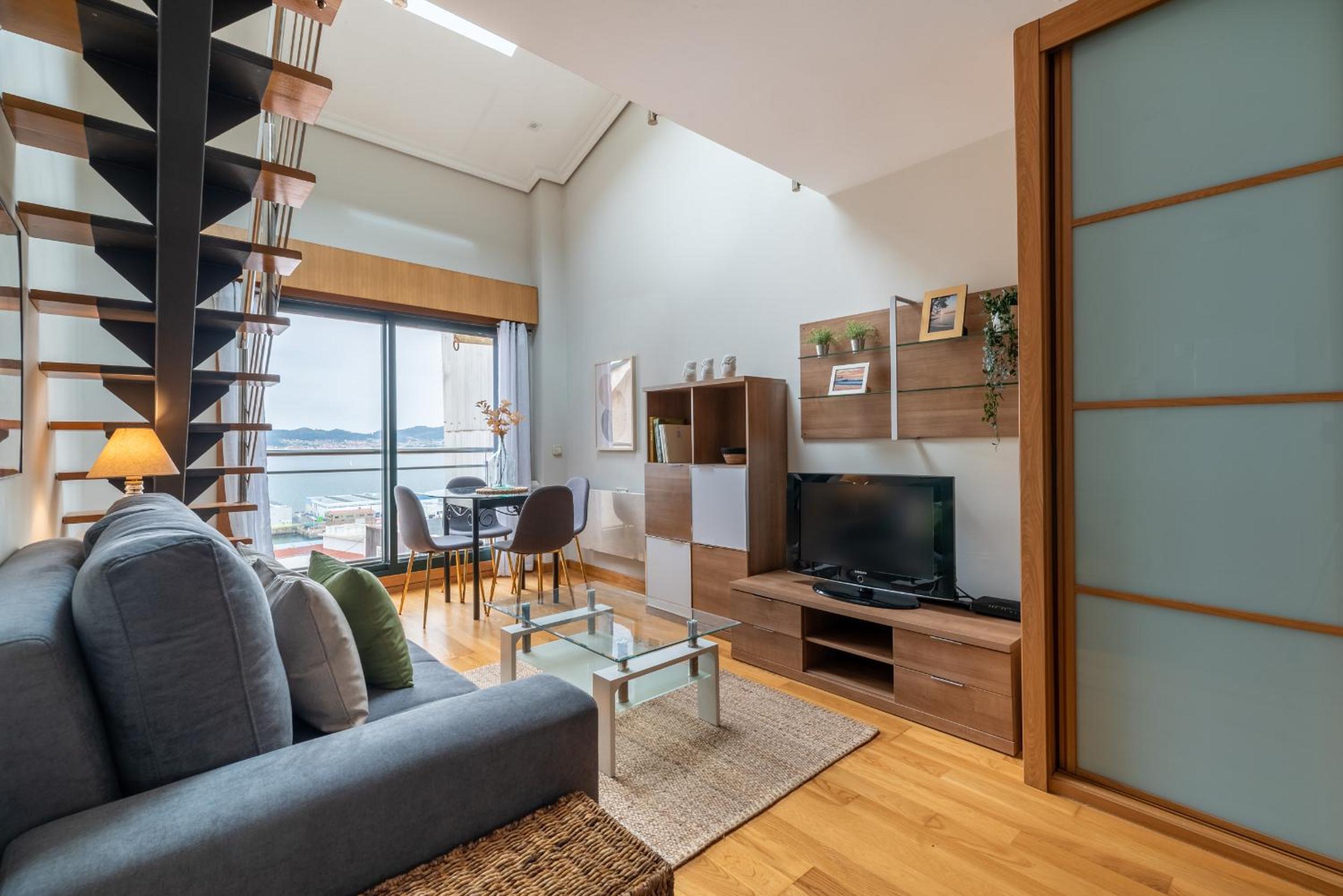 One-Bedroom Apartment photo 2
