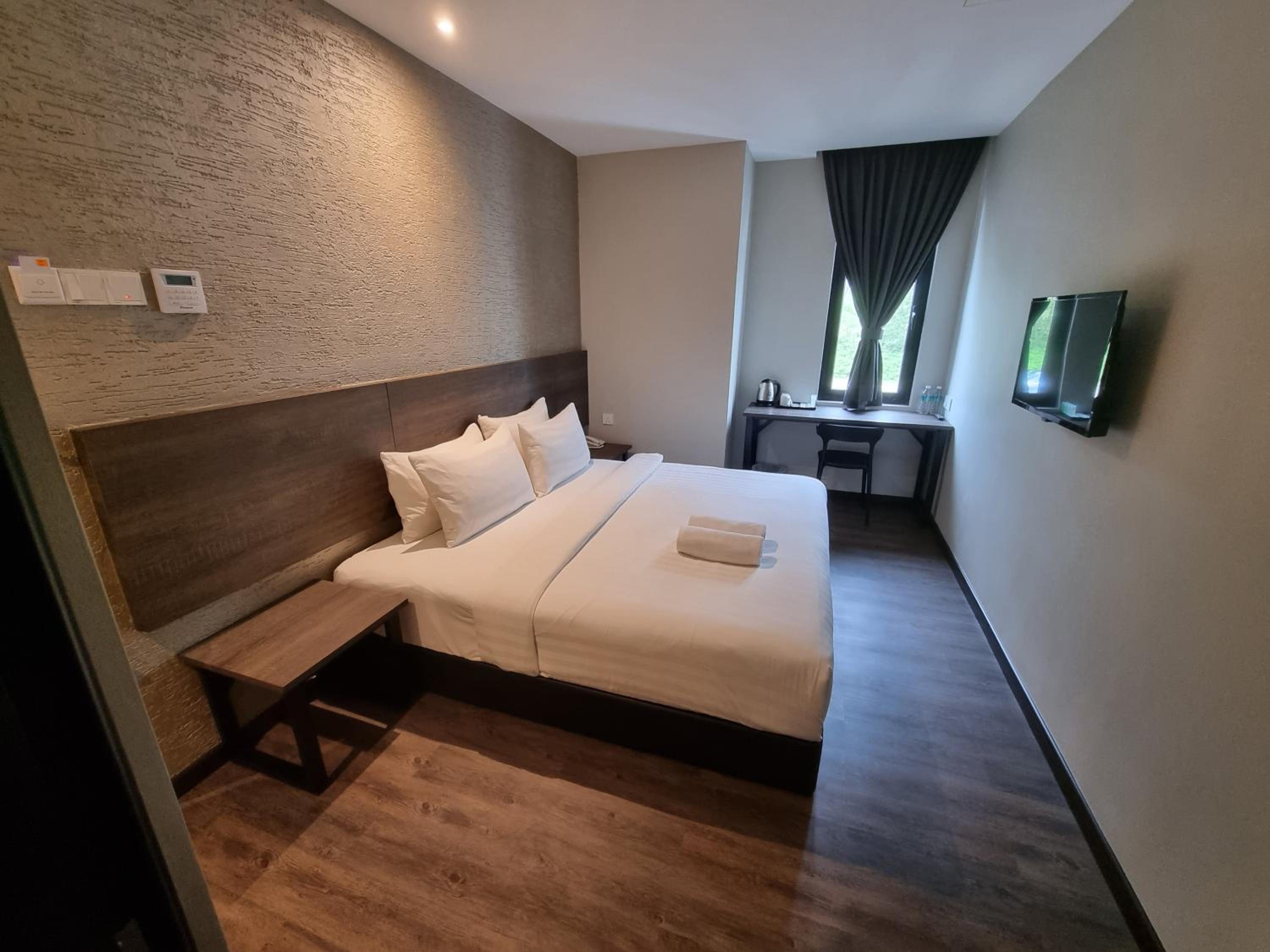 King Room With Window
