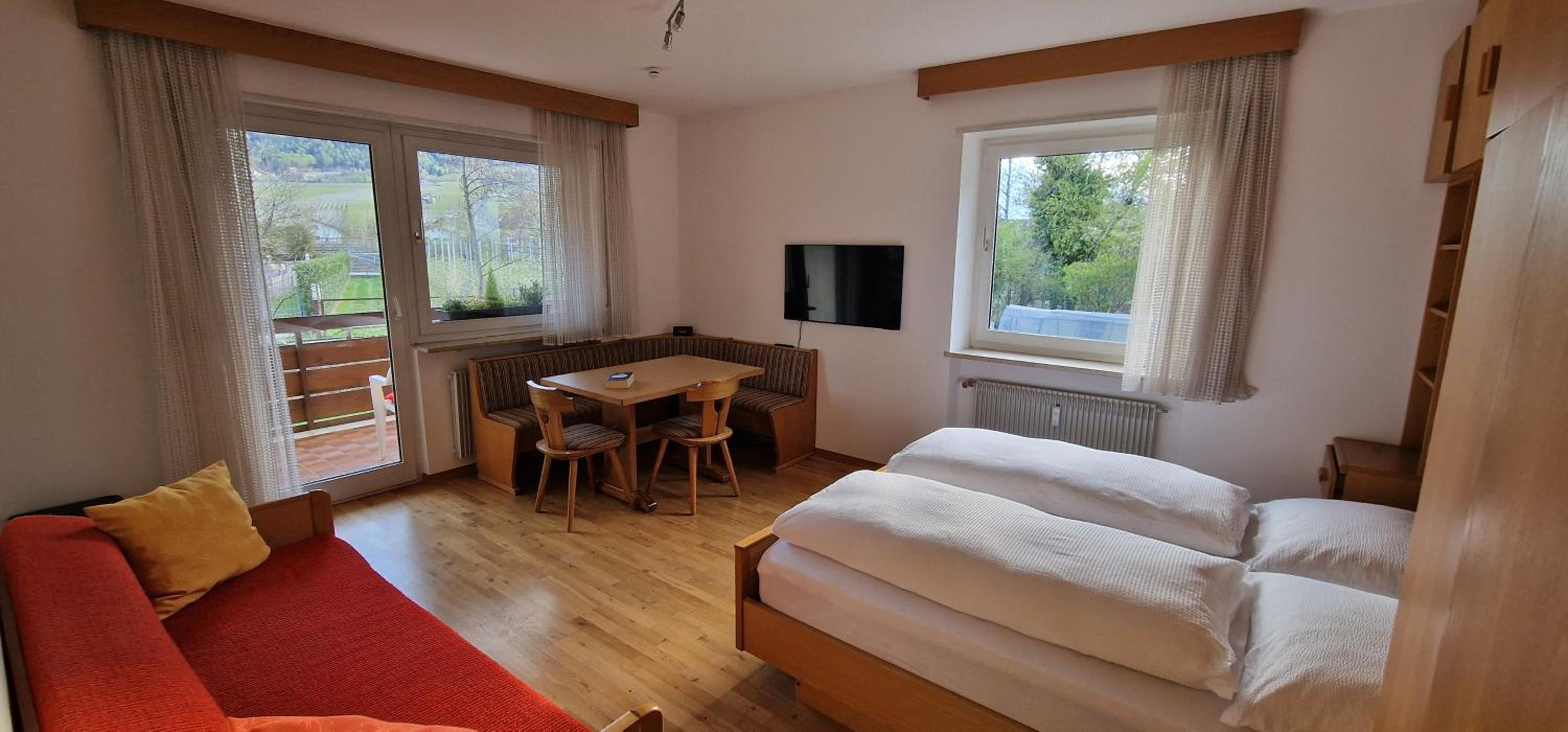 One-Bedroom Apartment