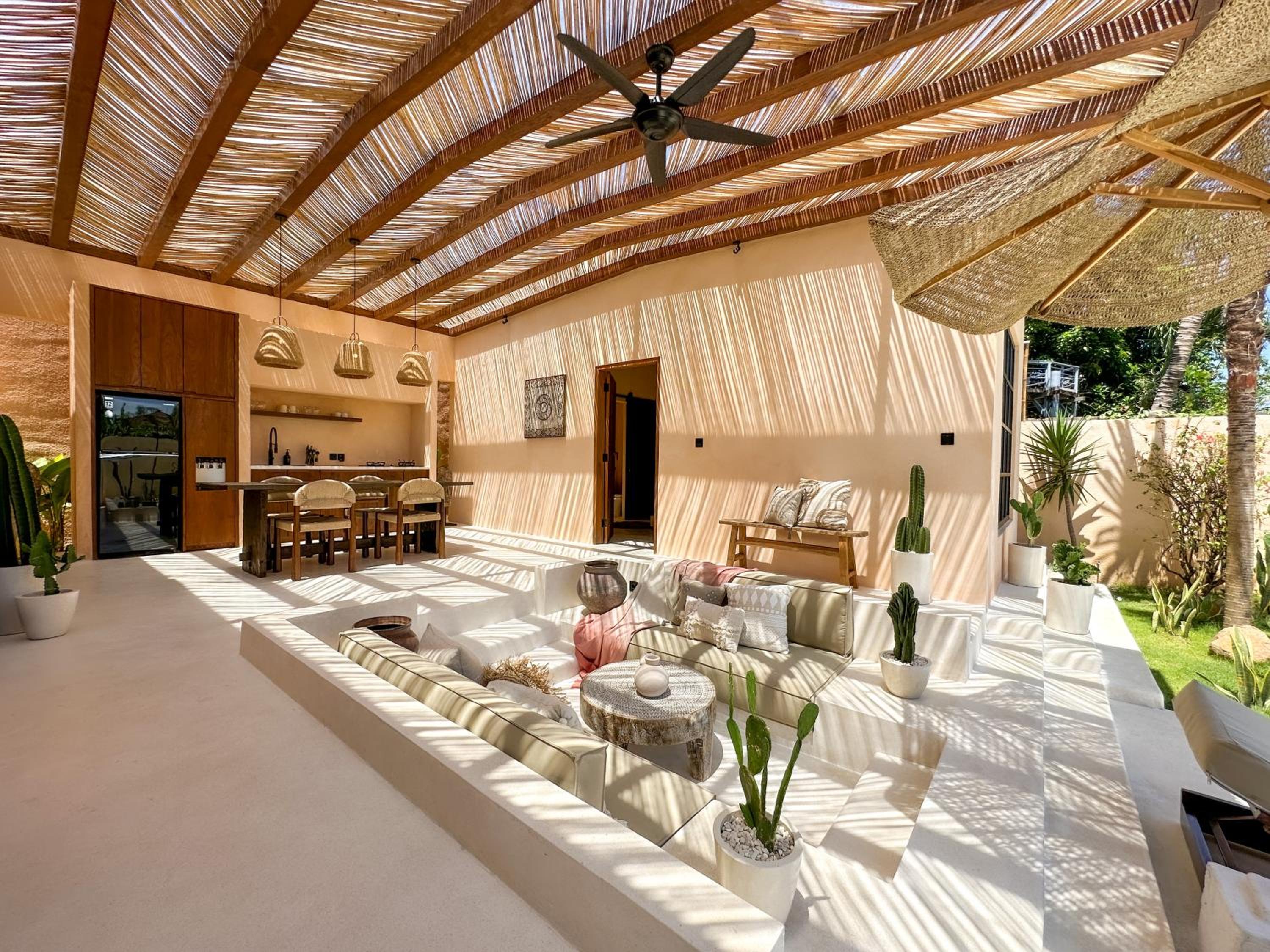 Villa photo 3