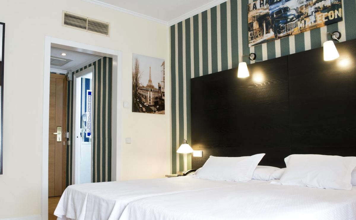 Twin Room photo 1