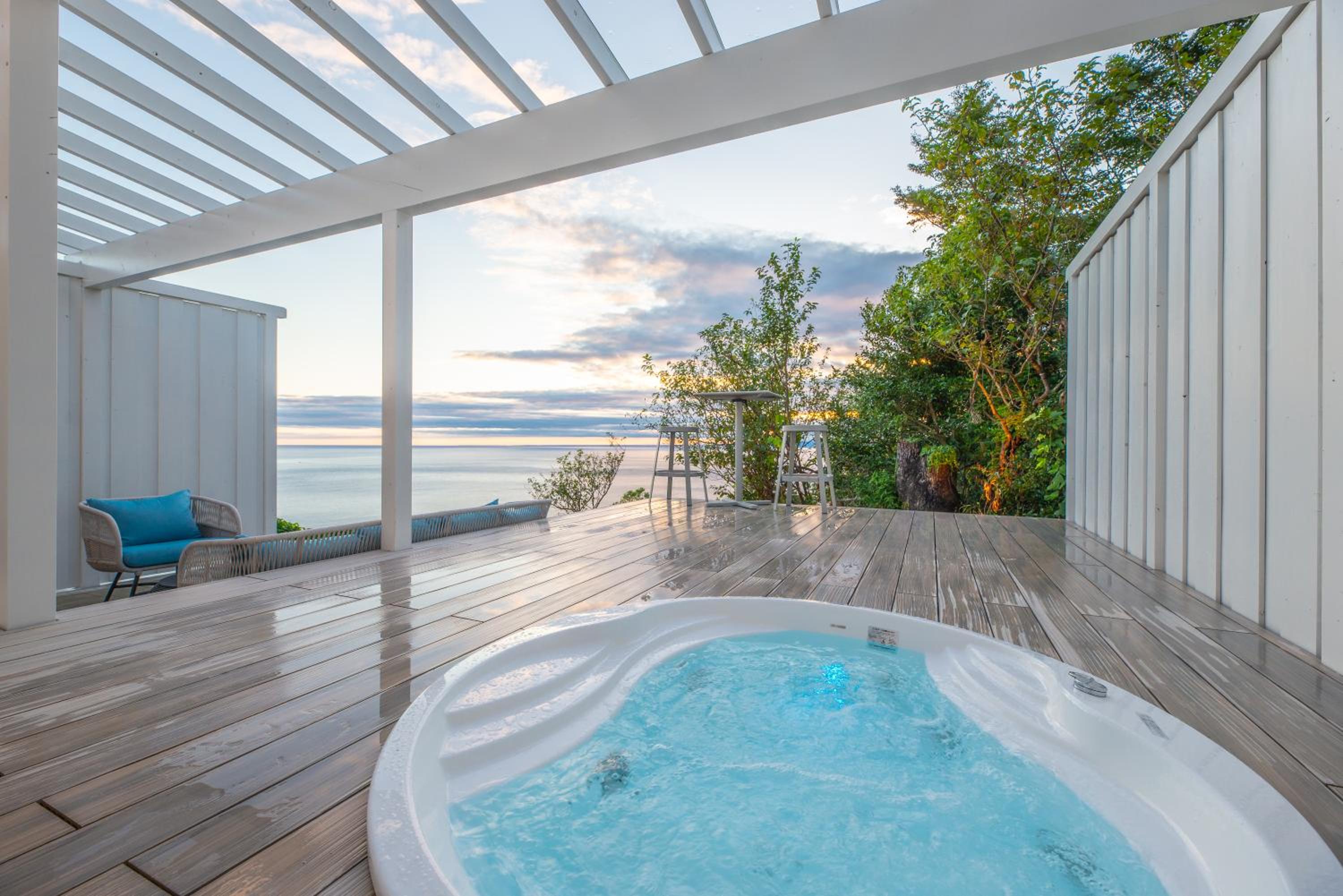 【KOUKEI】Luxury One-Bedroom Villa with Jacuzzi photo 2