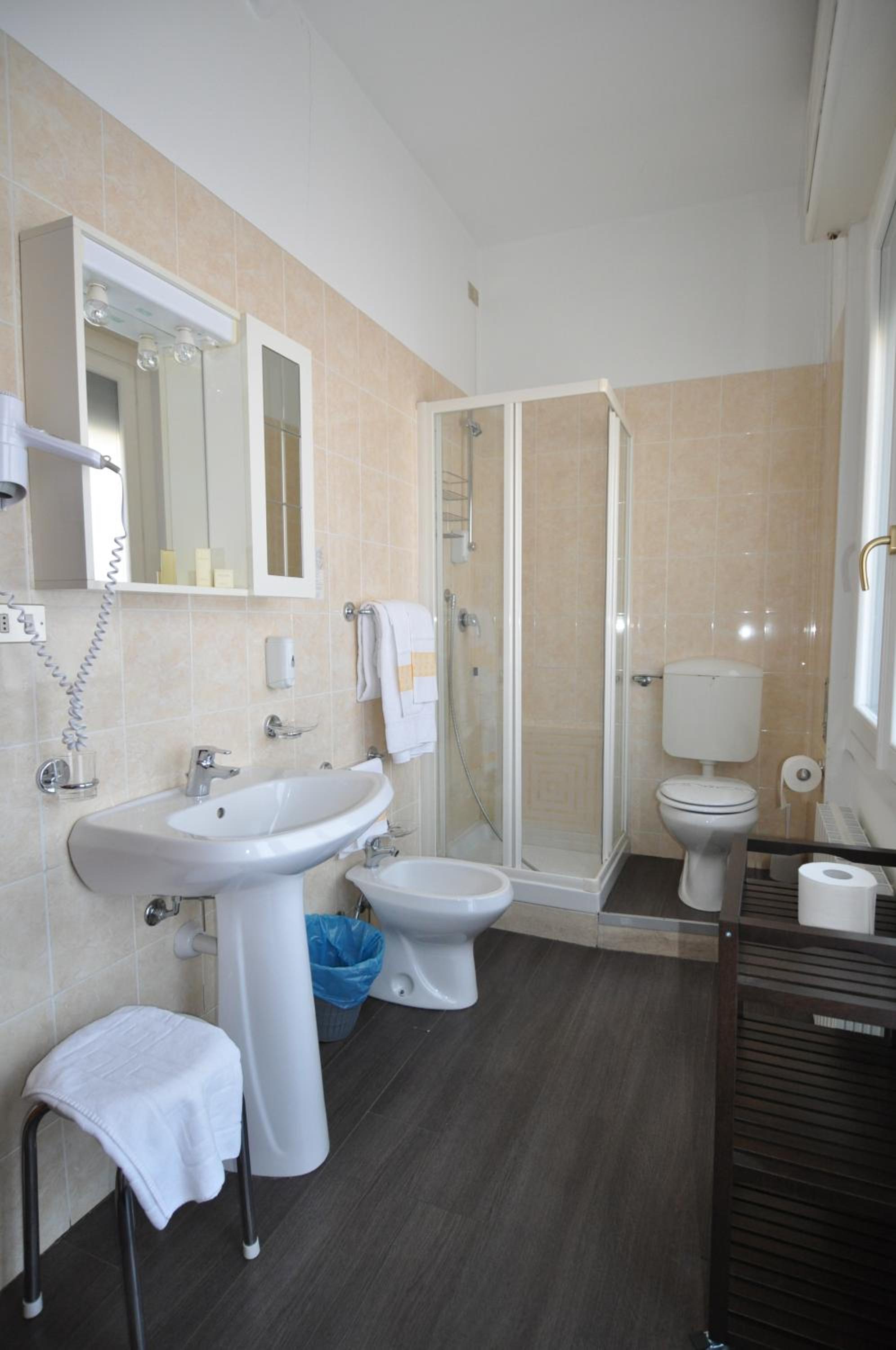 Triple Room - Photo 3