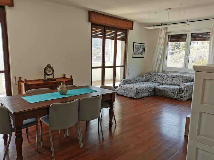 Three-Bedroom Apartment photo 1