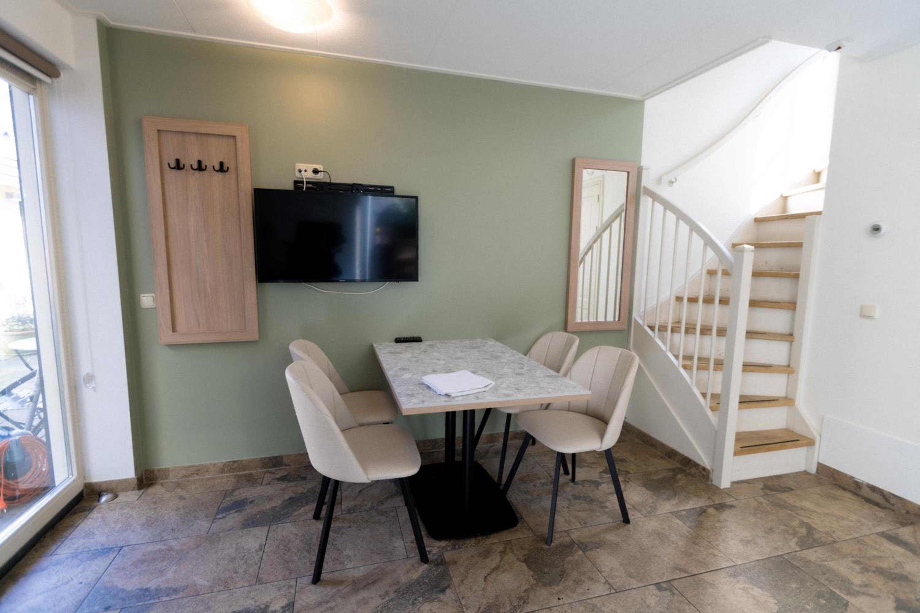 Two-Bedroom Duplex Apartment photo 3