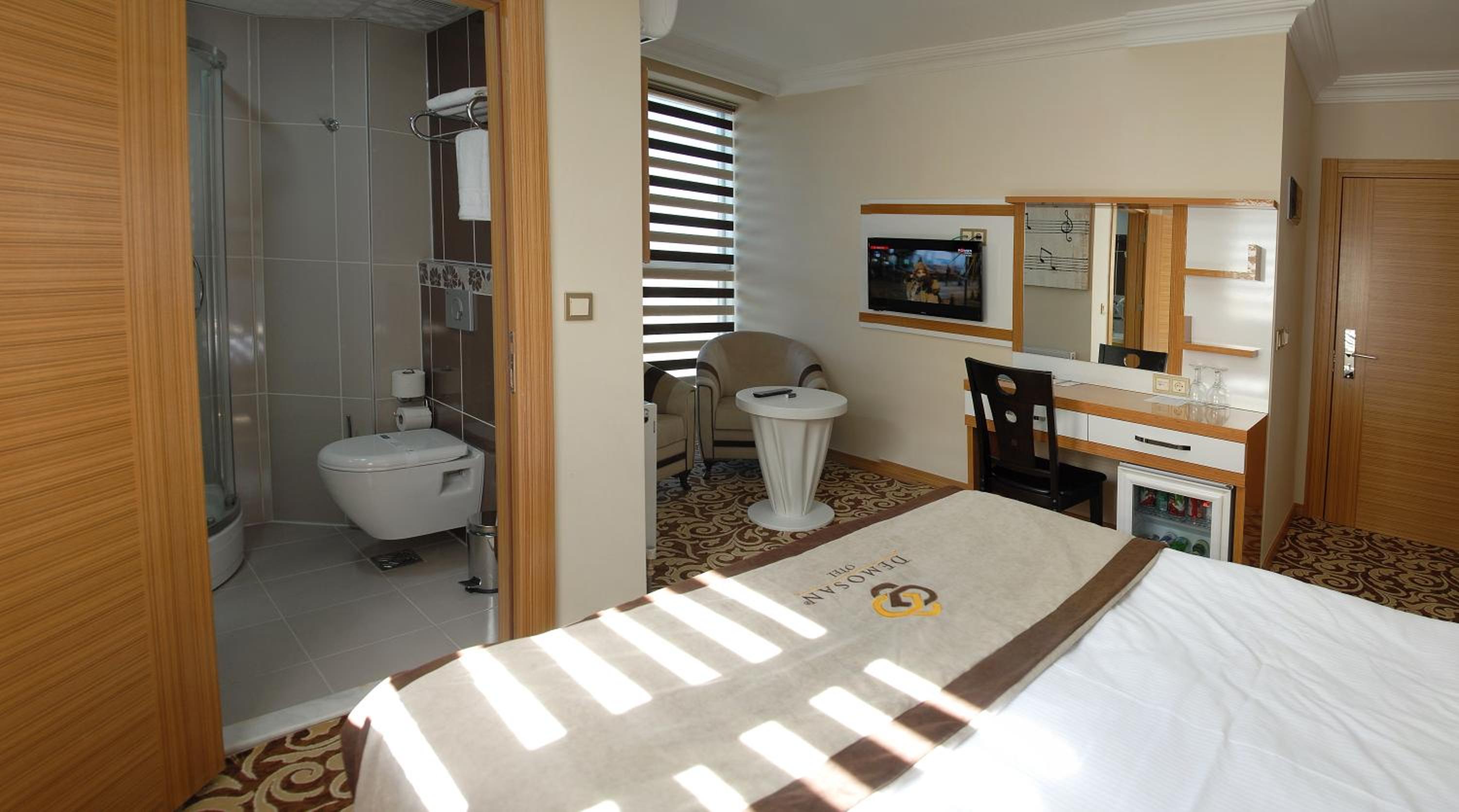 Large Single Room photo 1