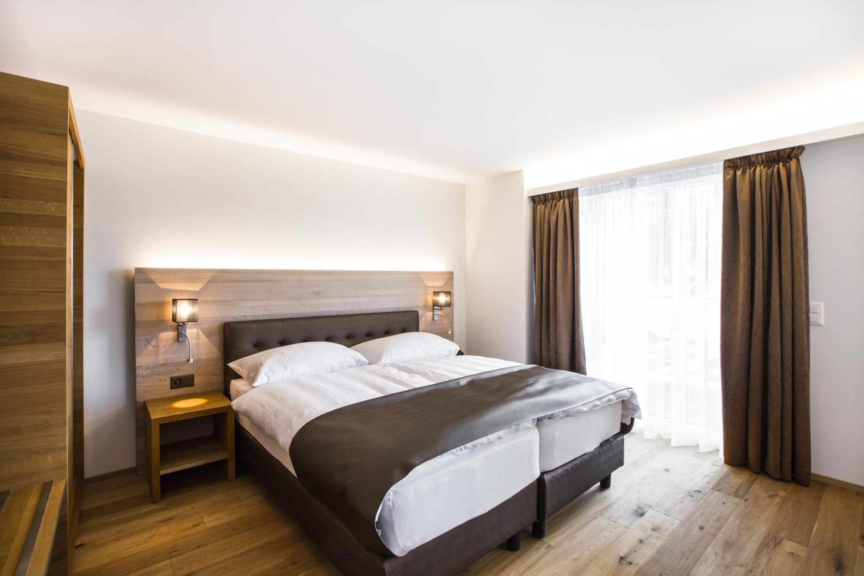 Double Room with Lake View