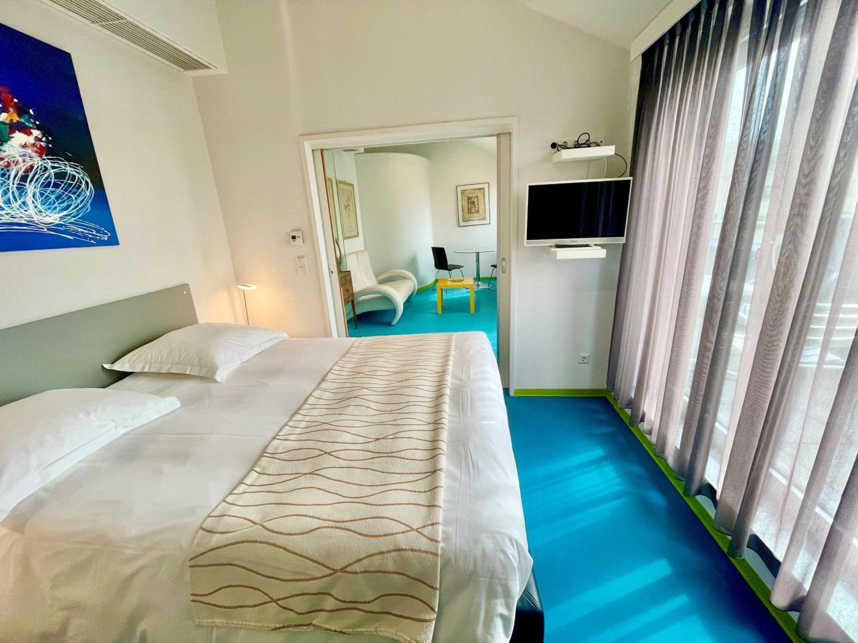 Suite with Garden View photo 3