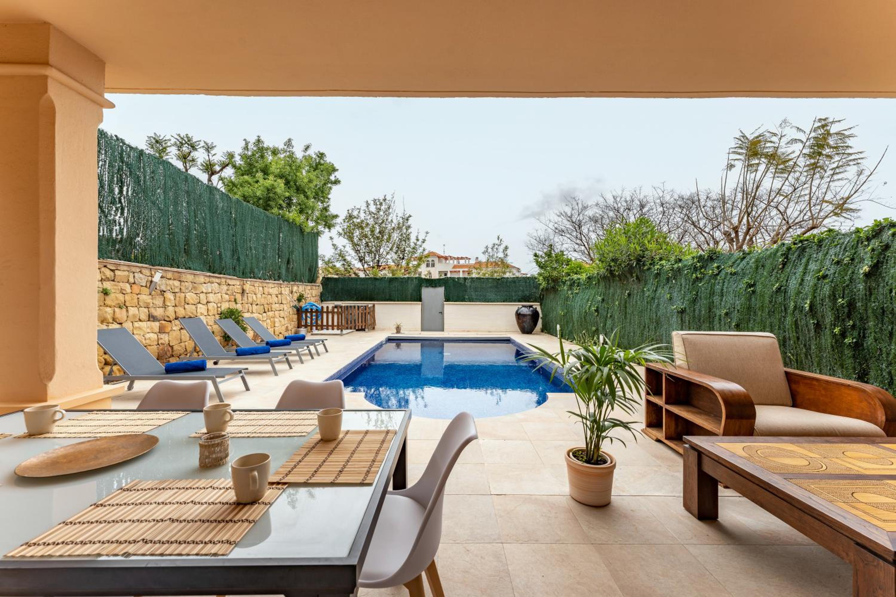 Villa photo 2