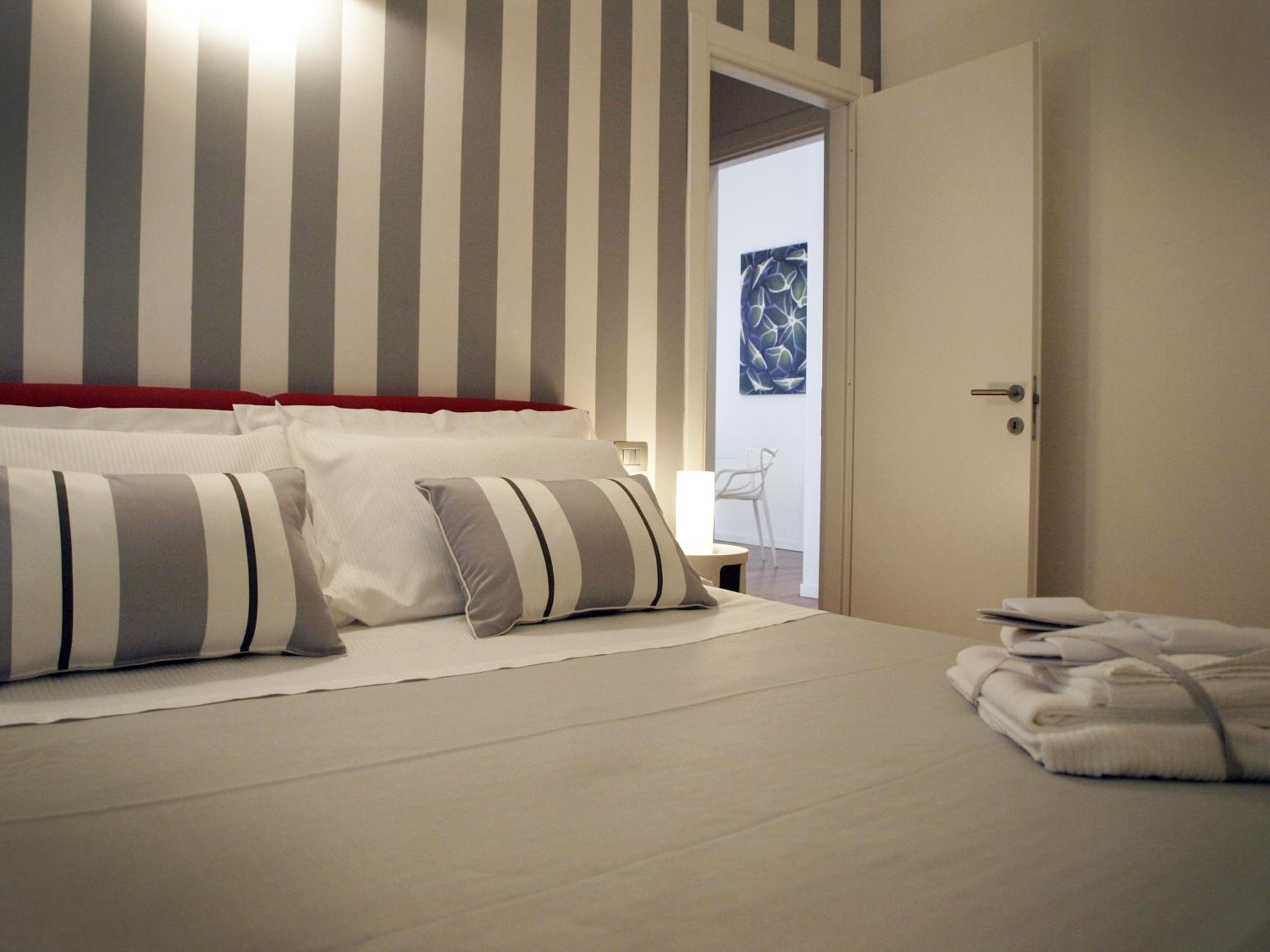One-Bedroom Apartment with Terrace