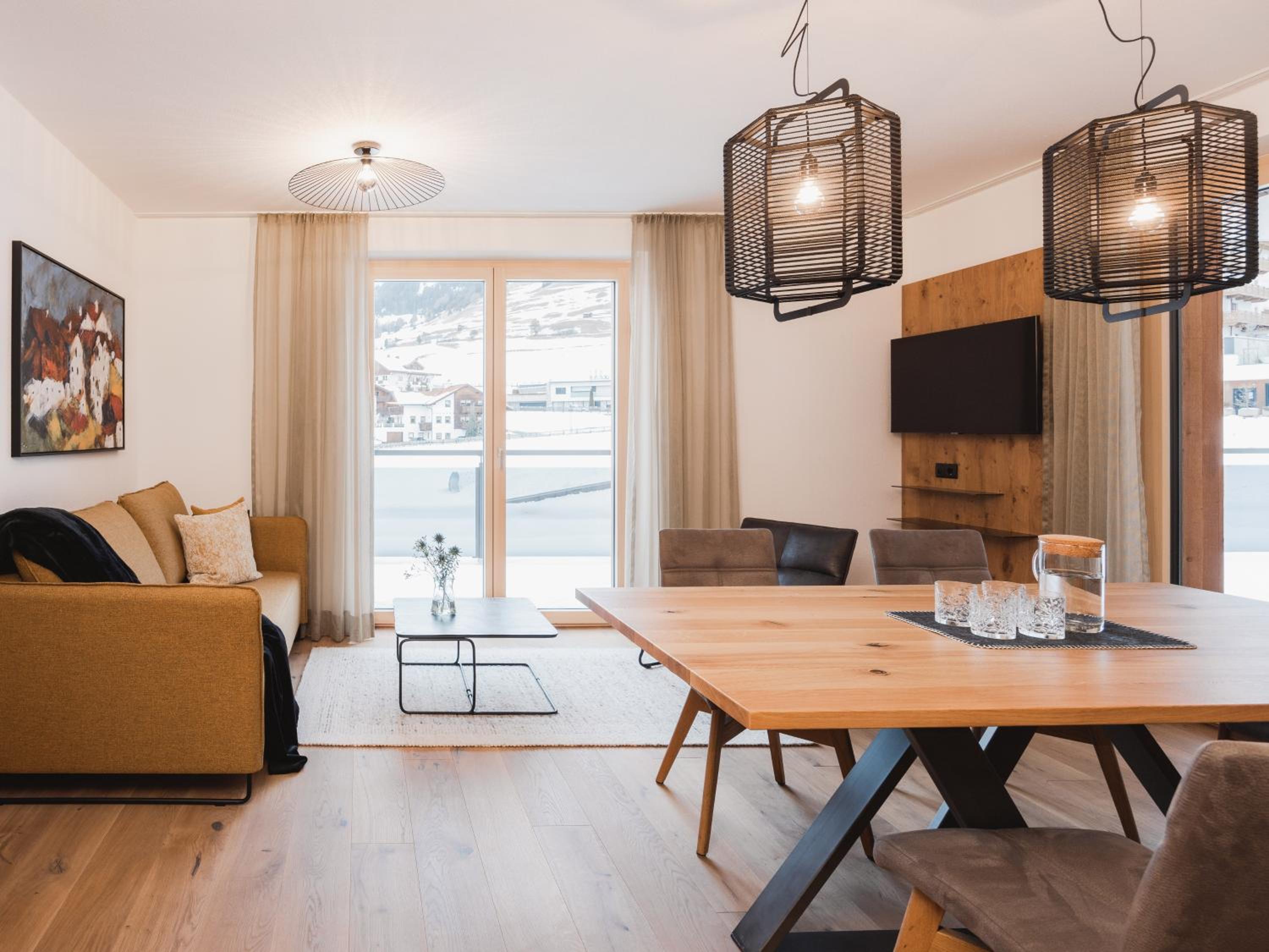 Apartment with Mountain View photo 1
