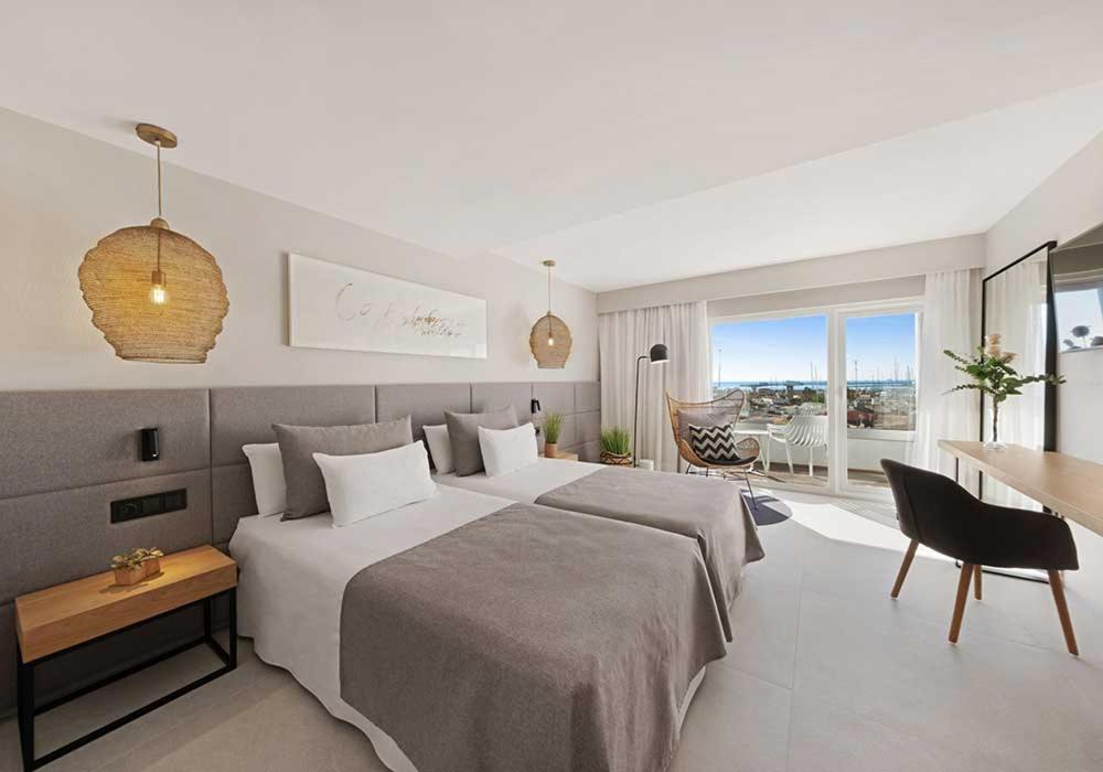 Superior Double or Twin Room with Sea View - Photo 3