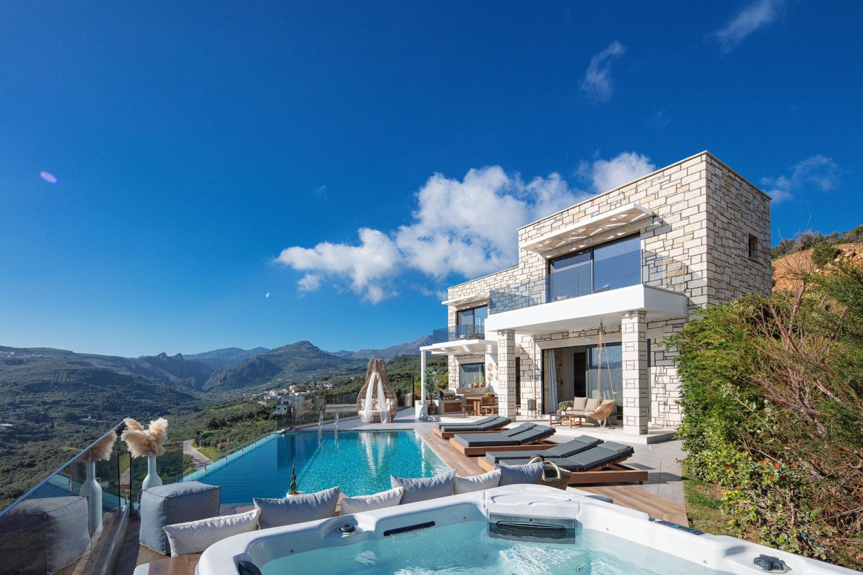 Villa with Private Pool photo 2