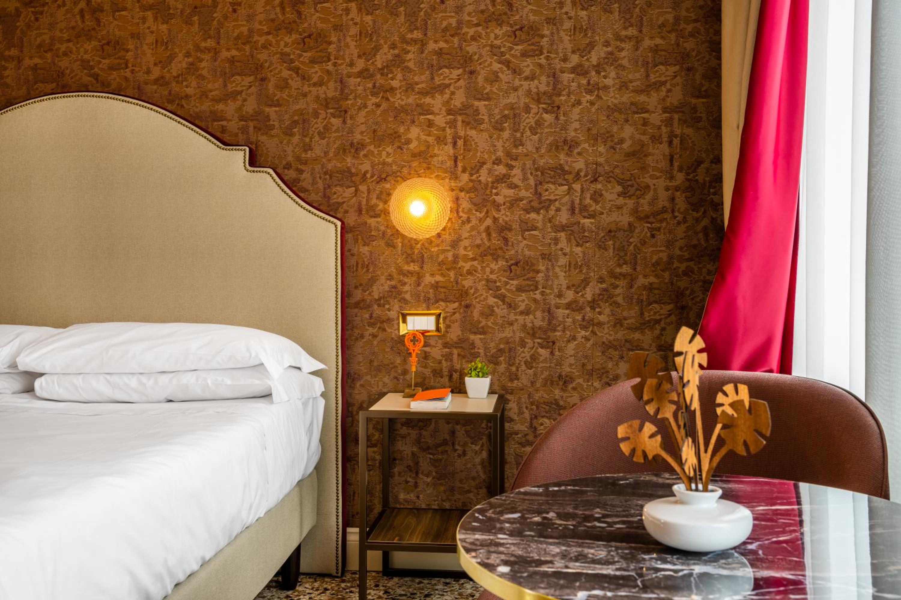 Deluxe Double Room with Lagoon View