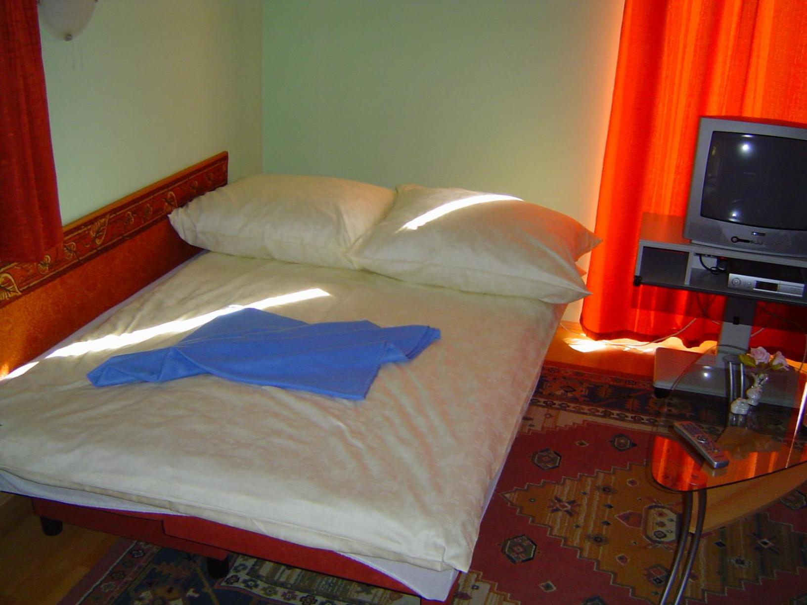Apartment (2-4 Adults) photo 2