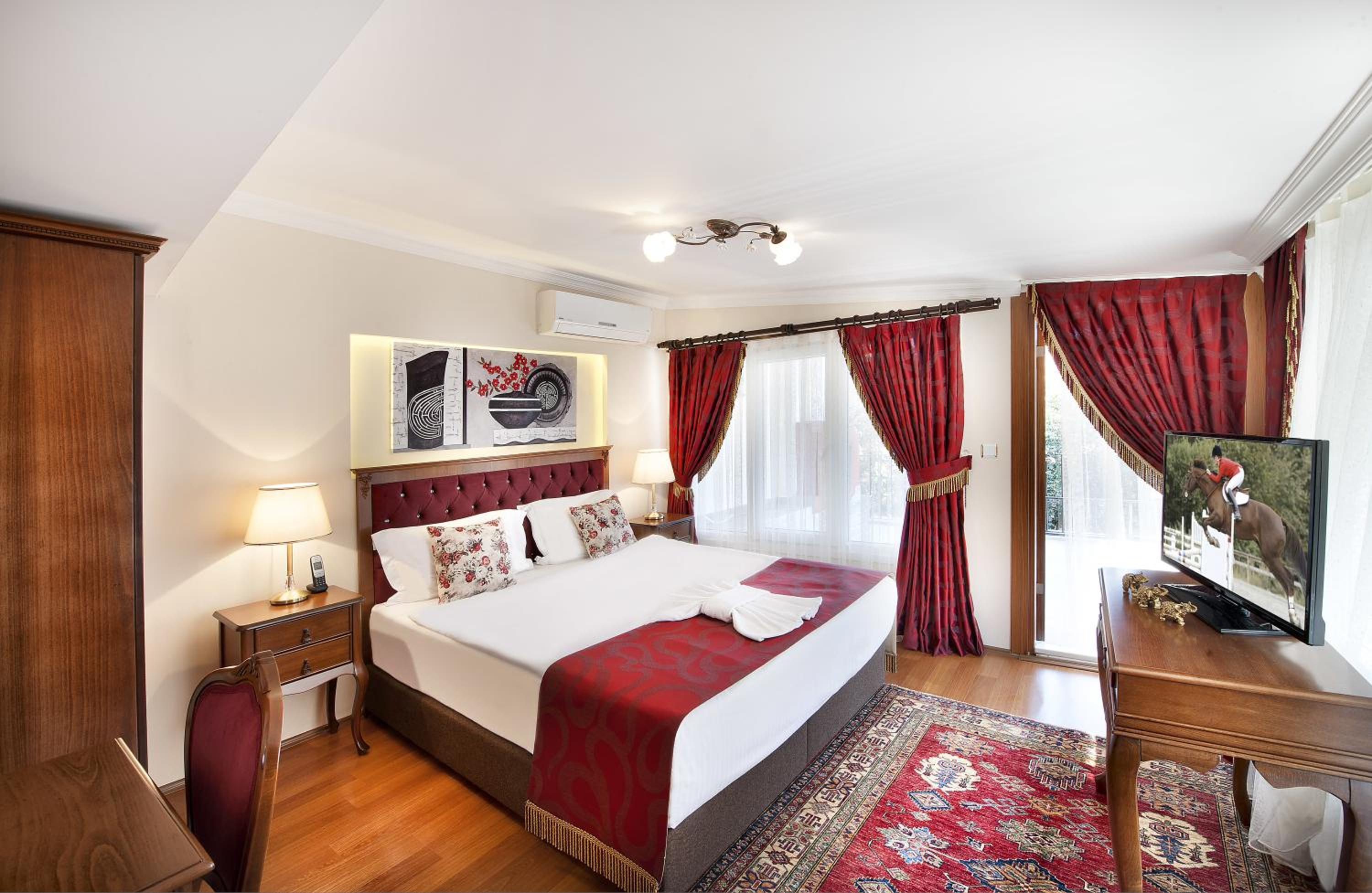 Suite with Terrace photo 1