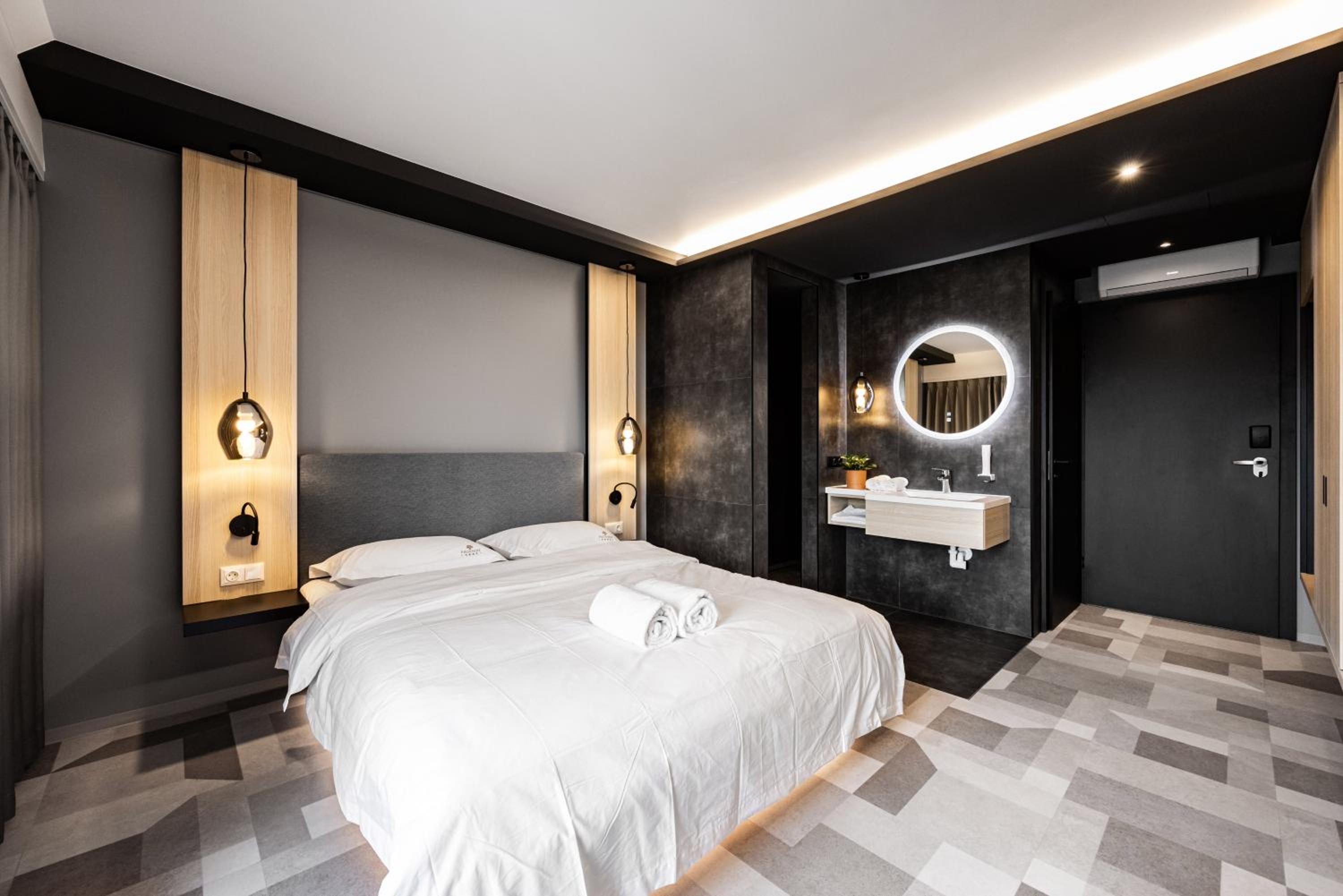 Superior Double Room - Photo 1
