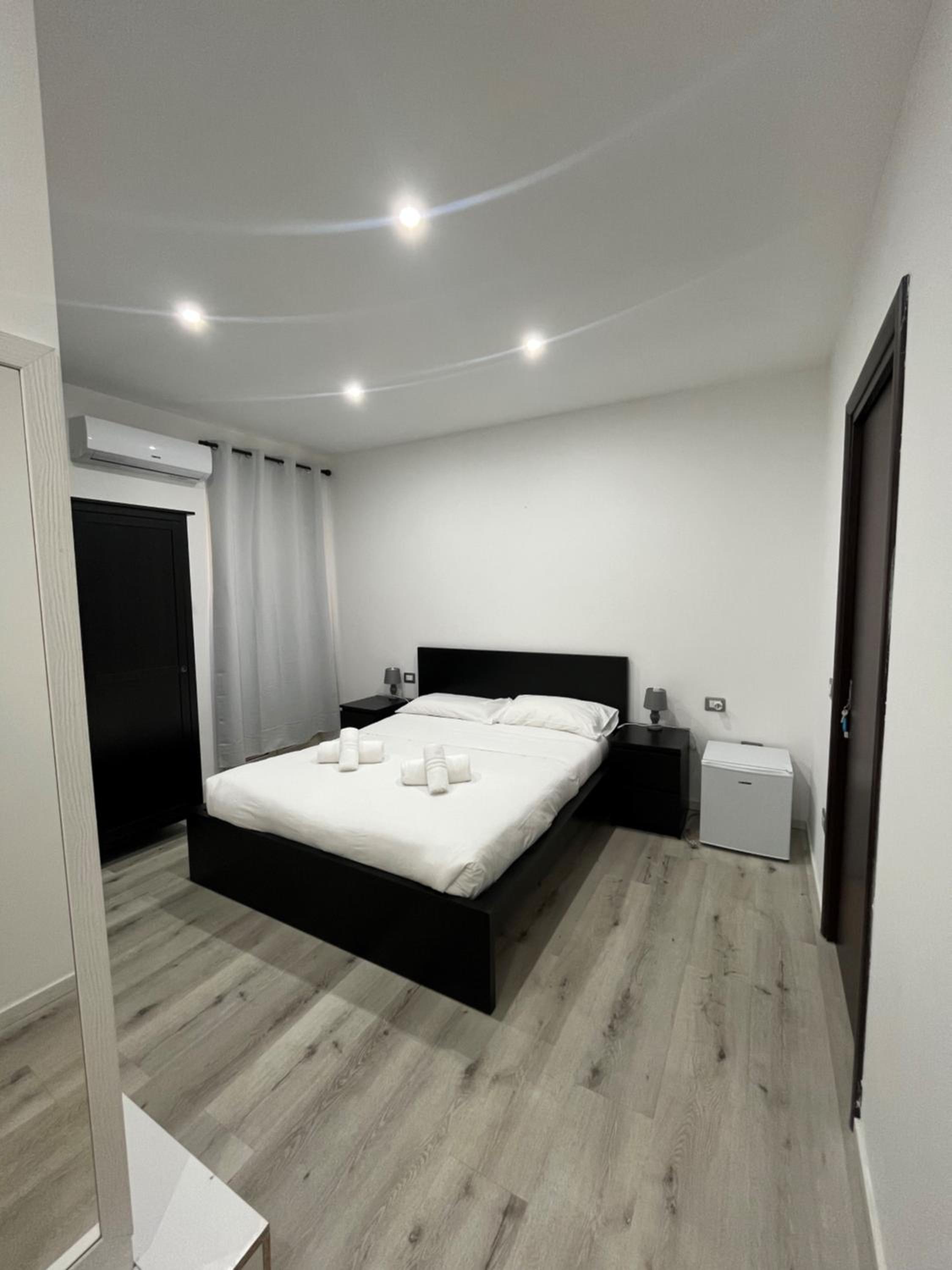 Standard Double Room photo 3