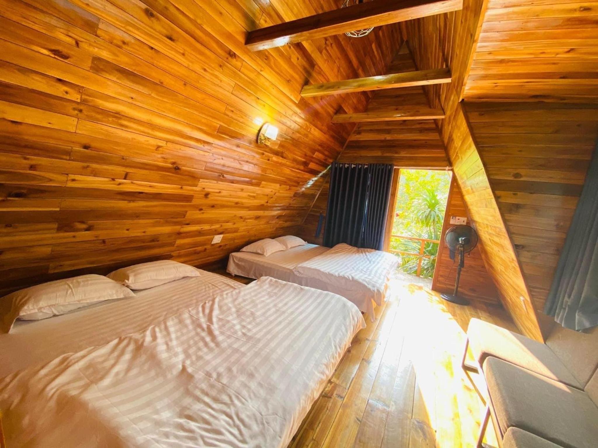 Deluxe Double Room with Balcony
