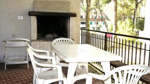 Two-Bedroom Villa - Photo 36