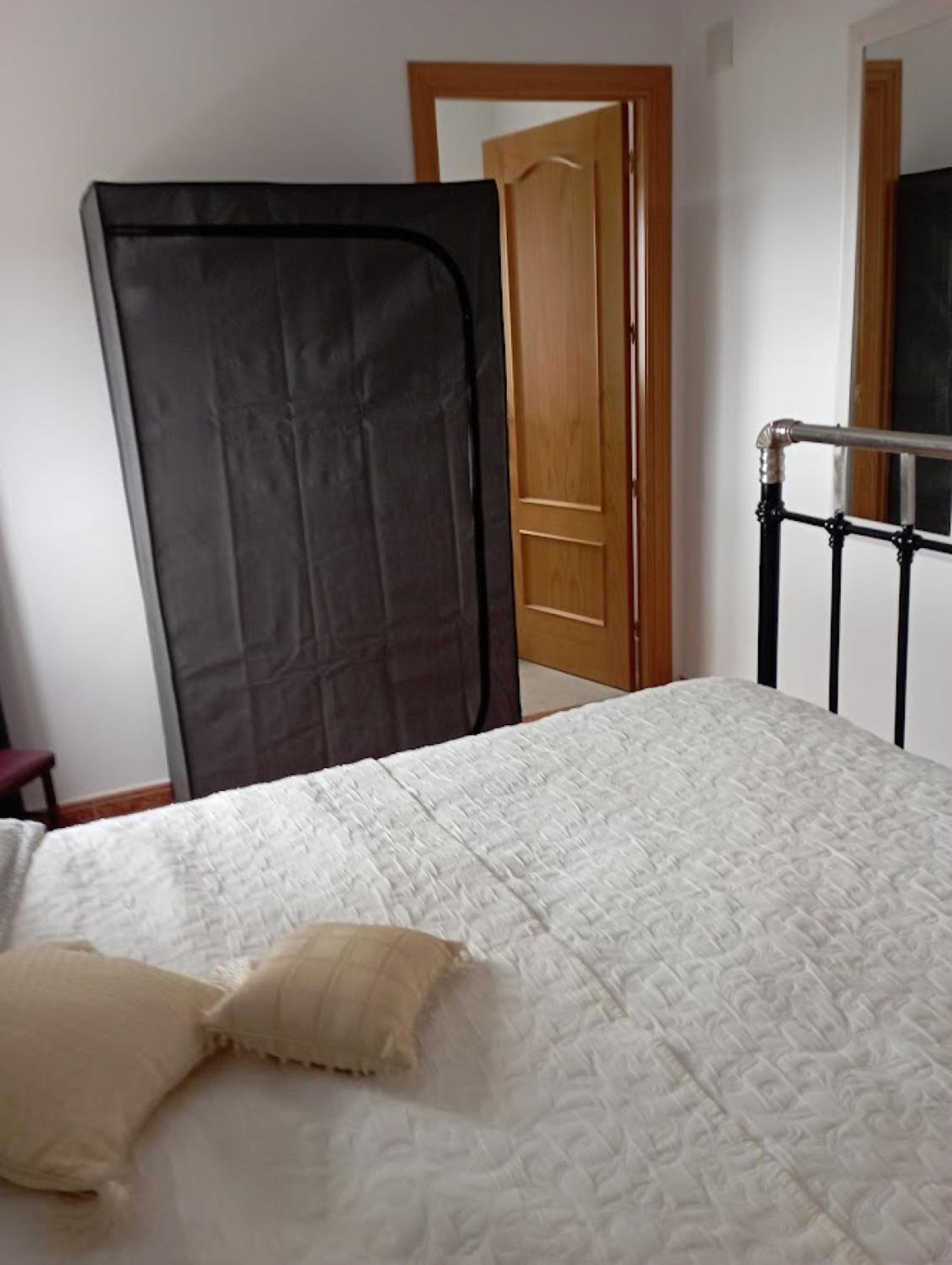 Deluxe Double Room with Shower photo 3
