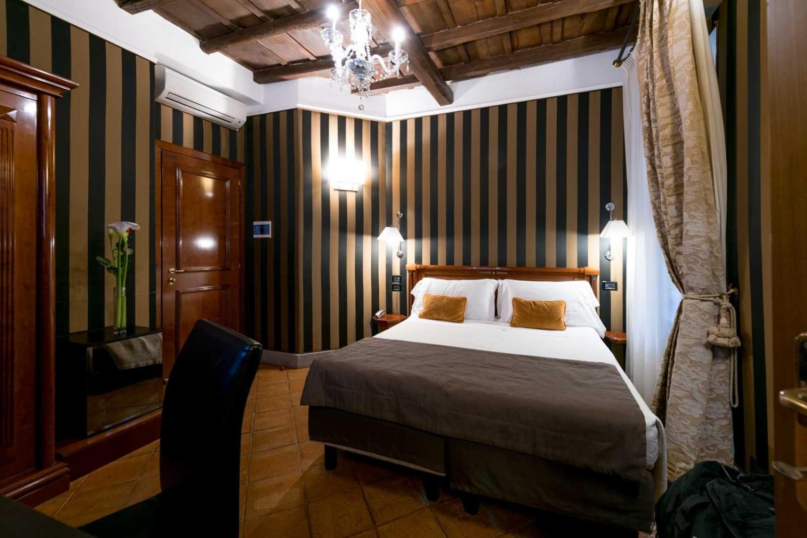 Double or Twin Room photo 2