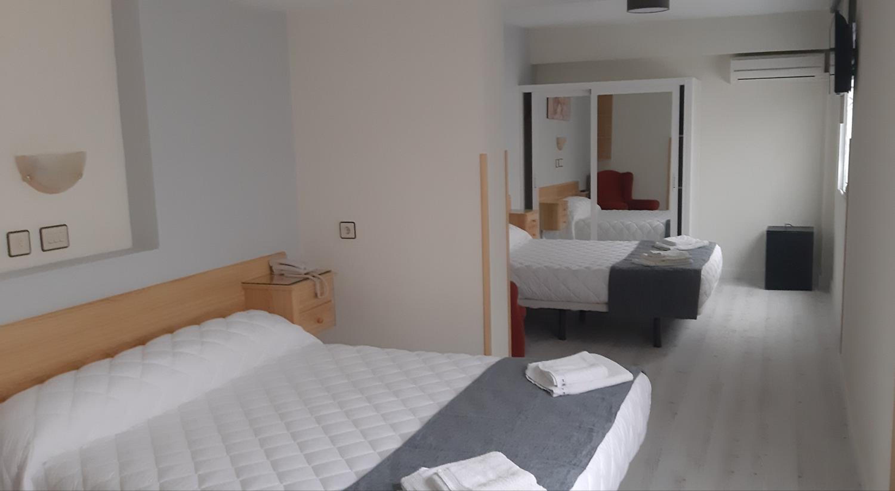 Triple Room photo 2