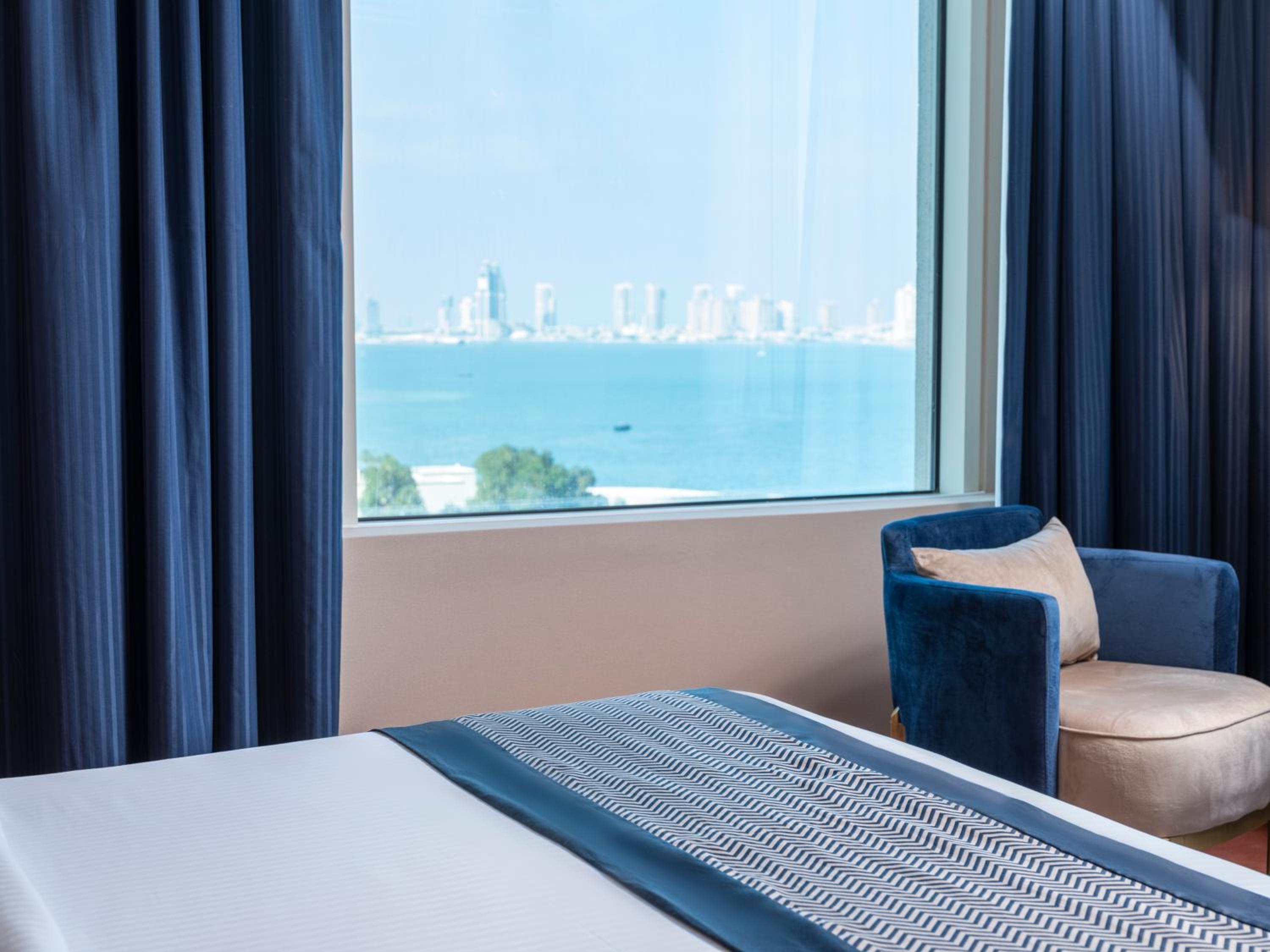 Executive Suite with Sea View - Photo 5