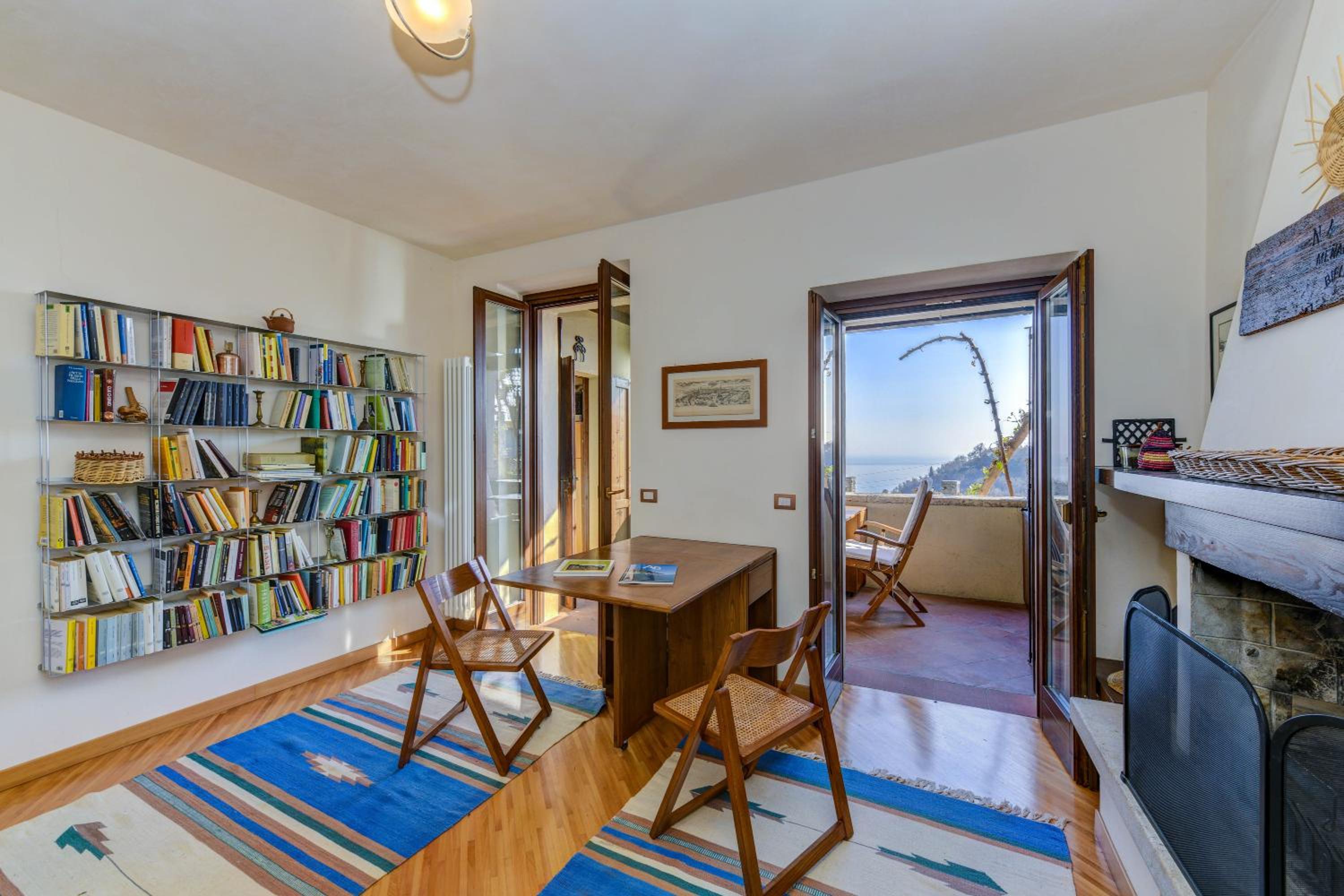 Superior One-Bedroom Apartment with Balcony
