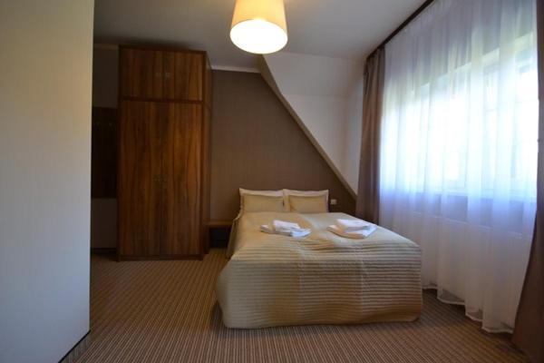 Quadruple Room - Photo 3