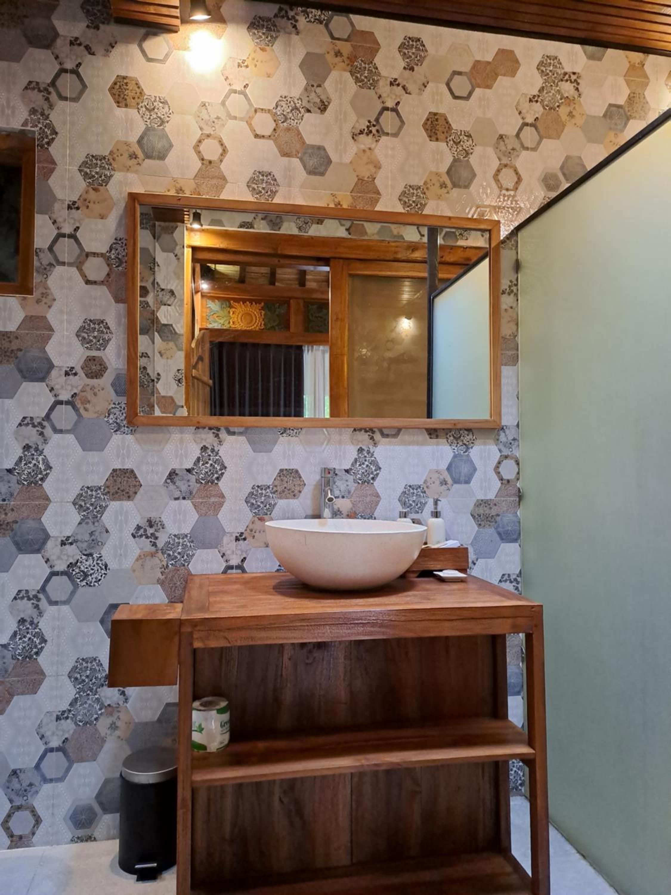 Double Room with Patio - Photo 12