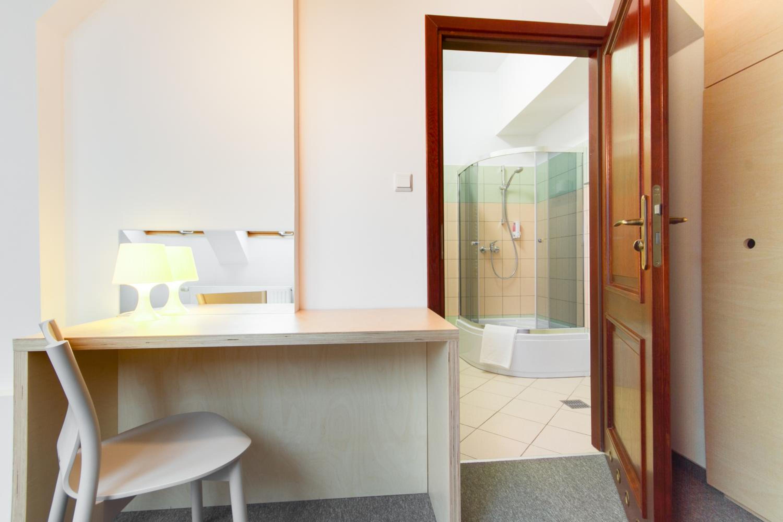 Single Room photo 3