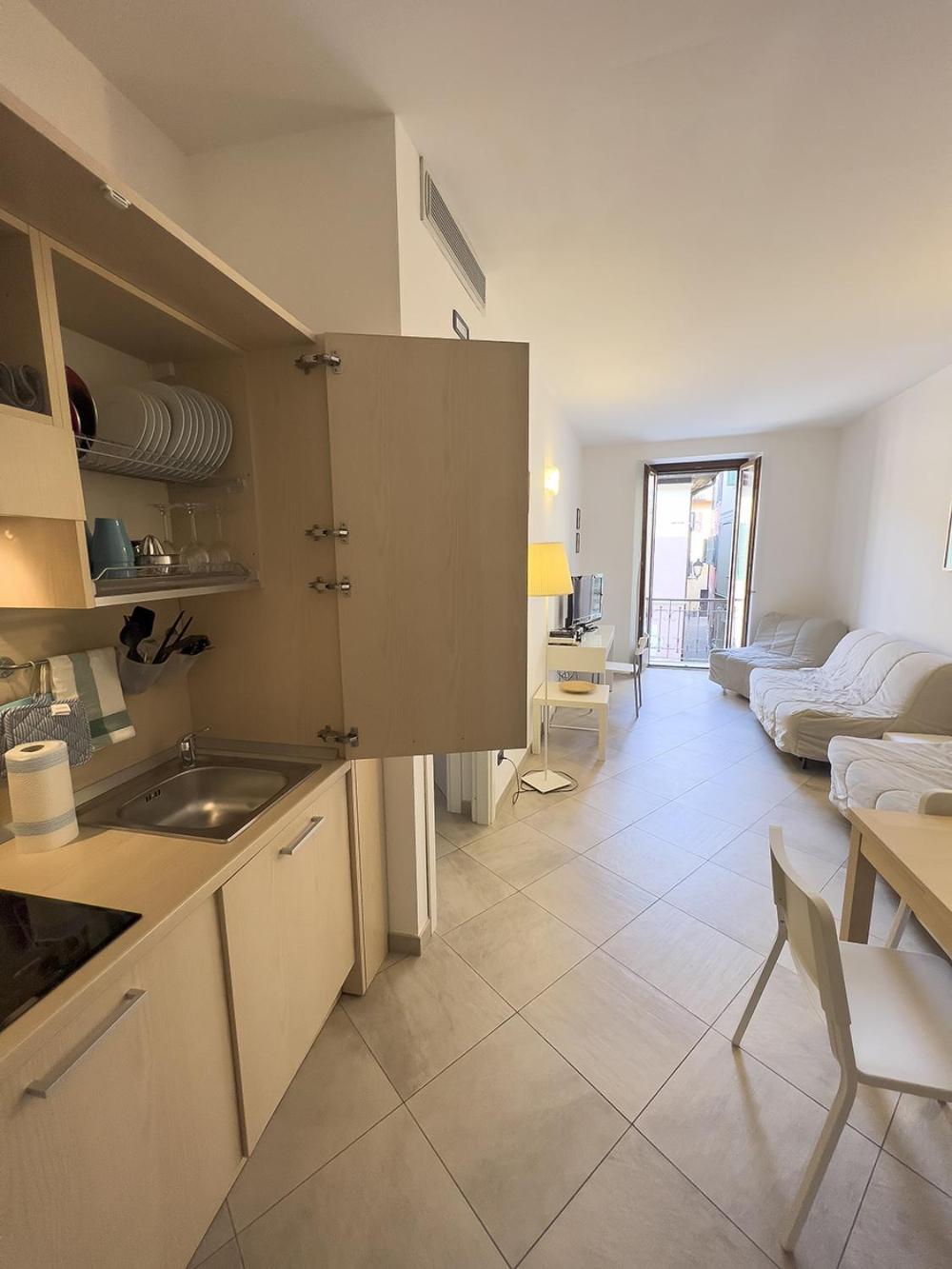 Apartment with Balcony photo 2