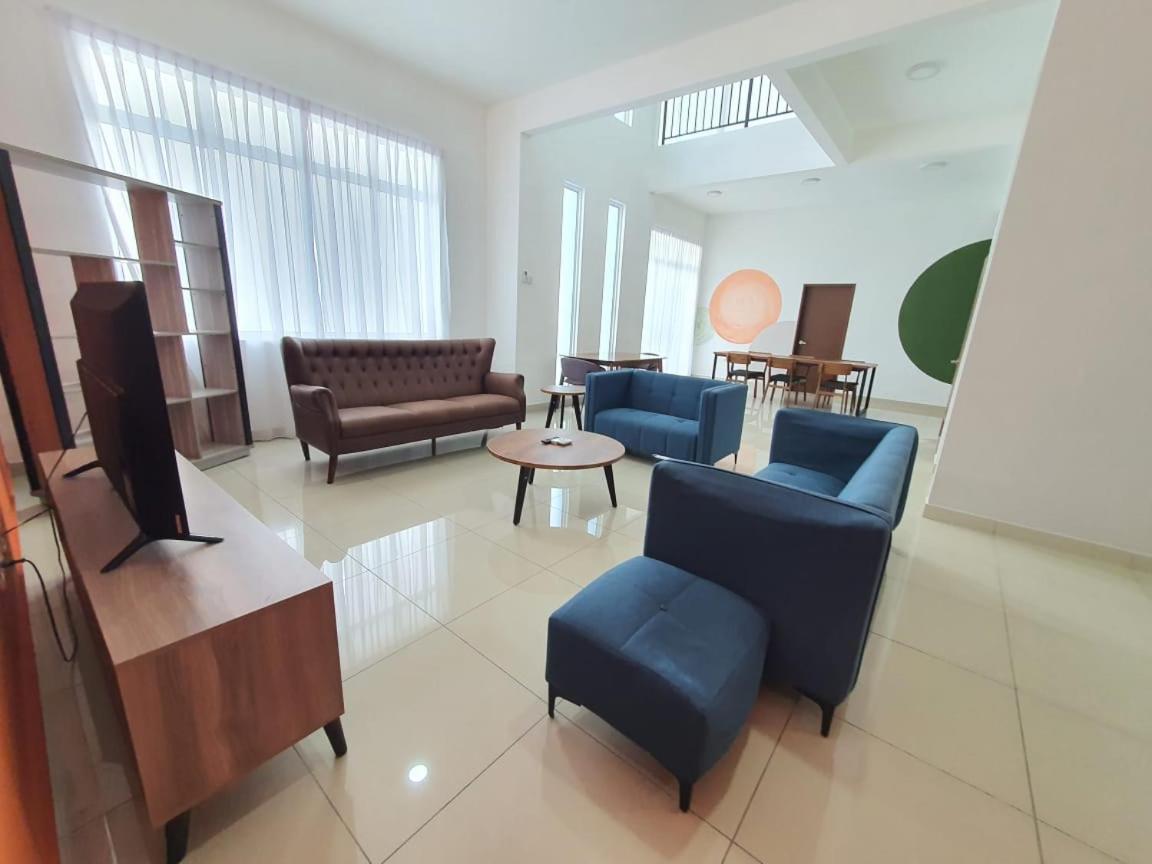 Villa photo 3