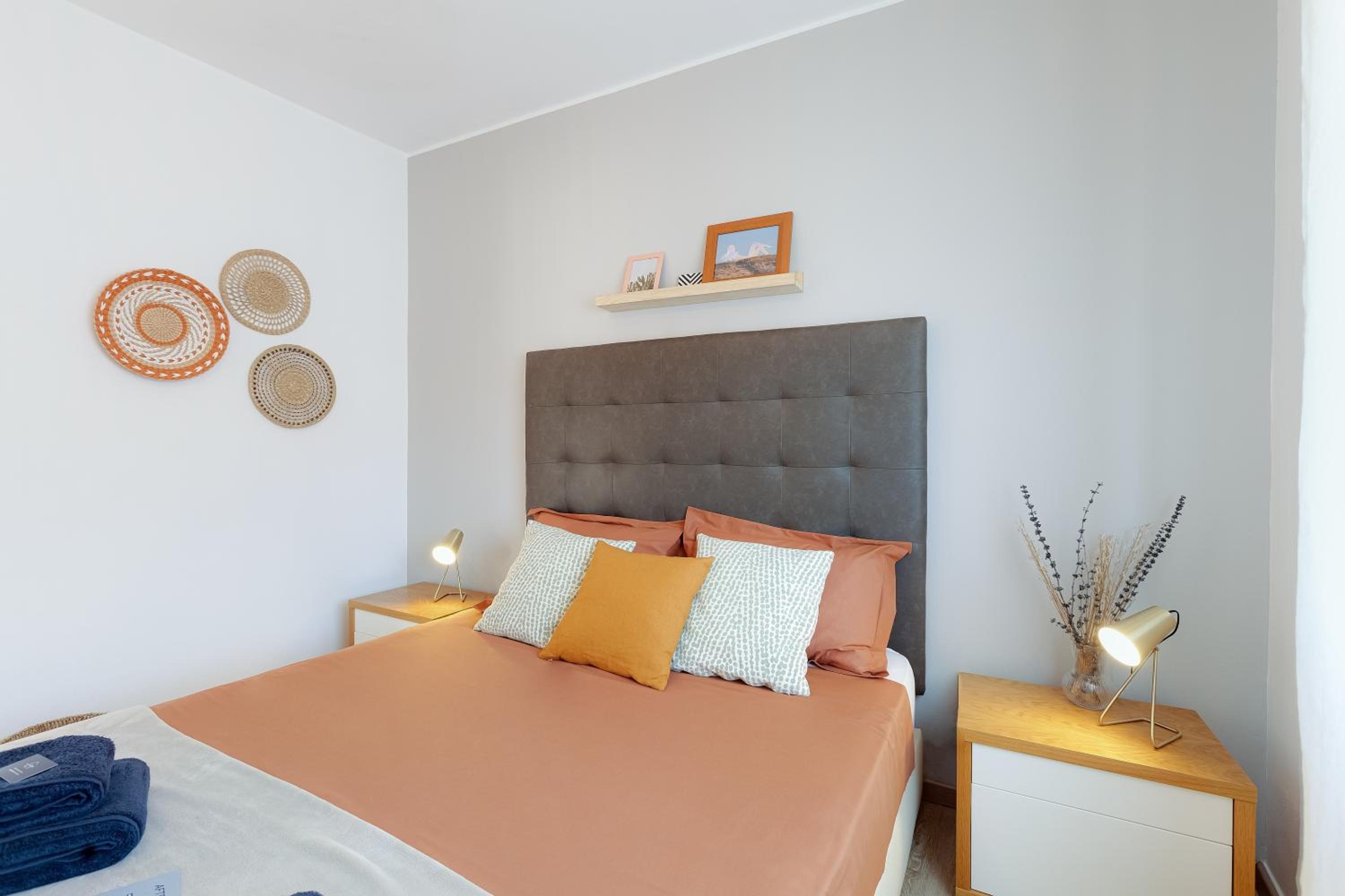 Double Room with Shared Bathroom photo 3