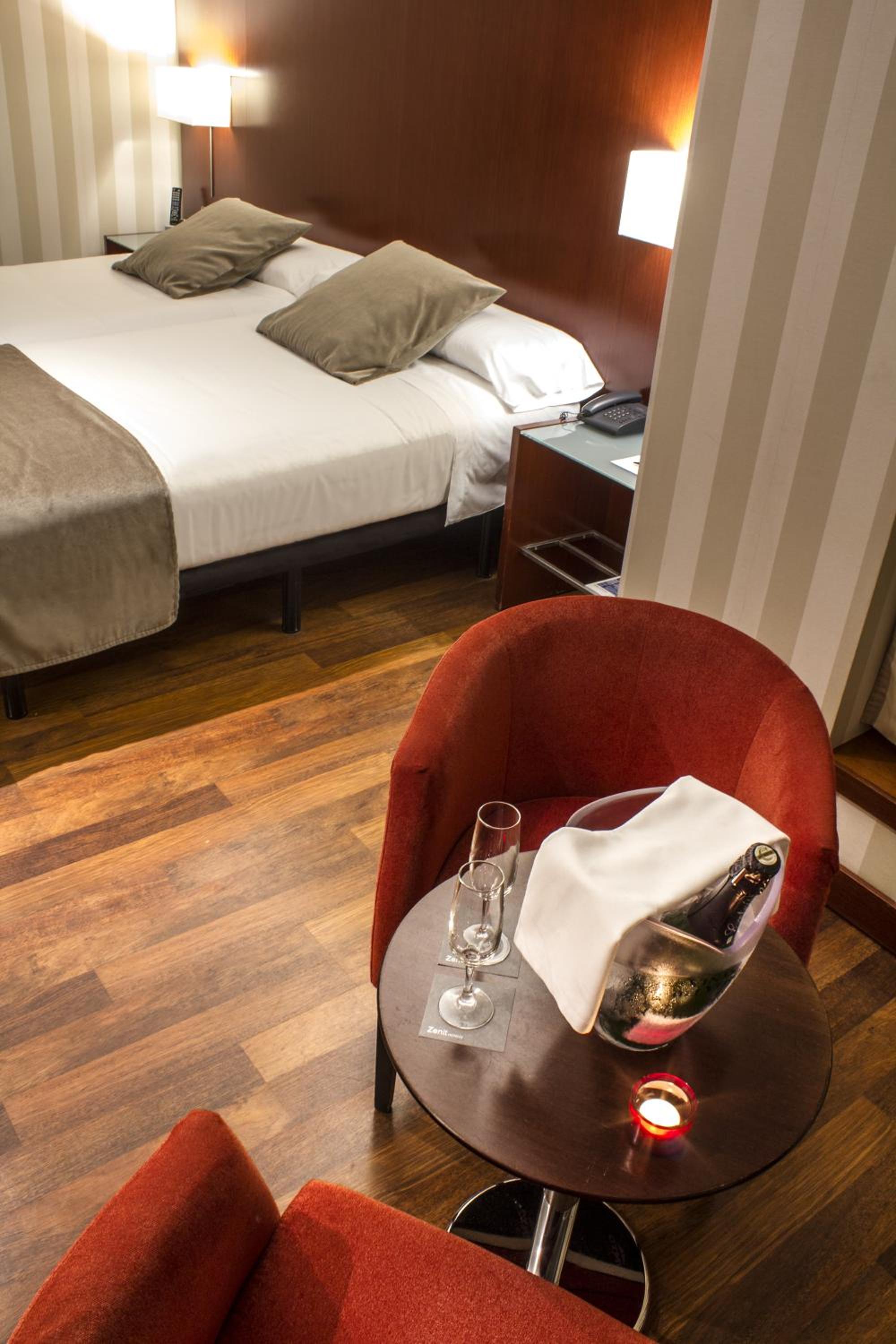 Double Or Twin Room With Extra Bed photo 2