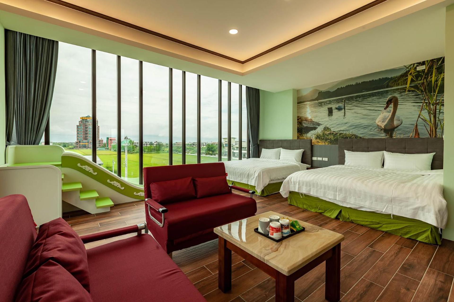 Quadruple Room with Balcony - Photo 1