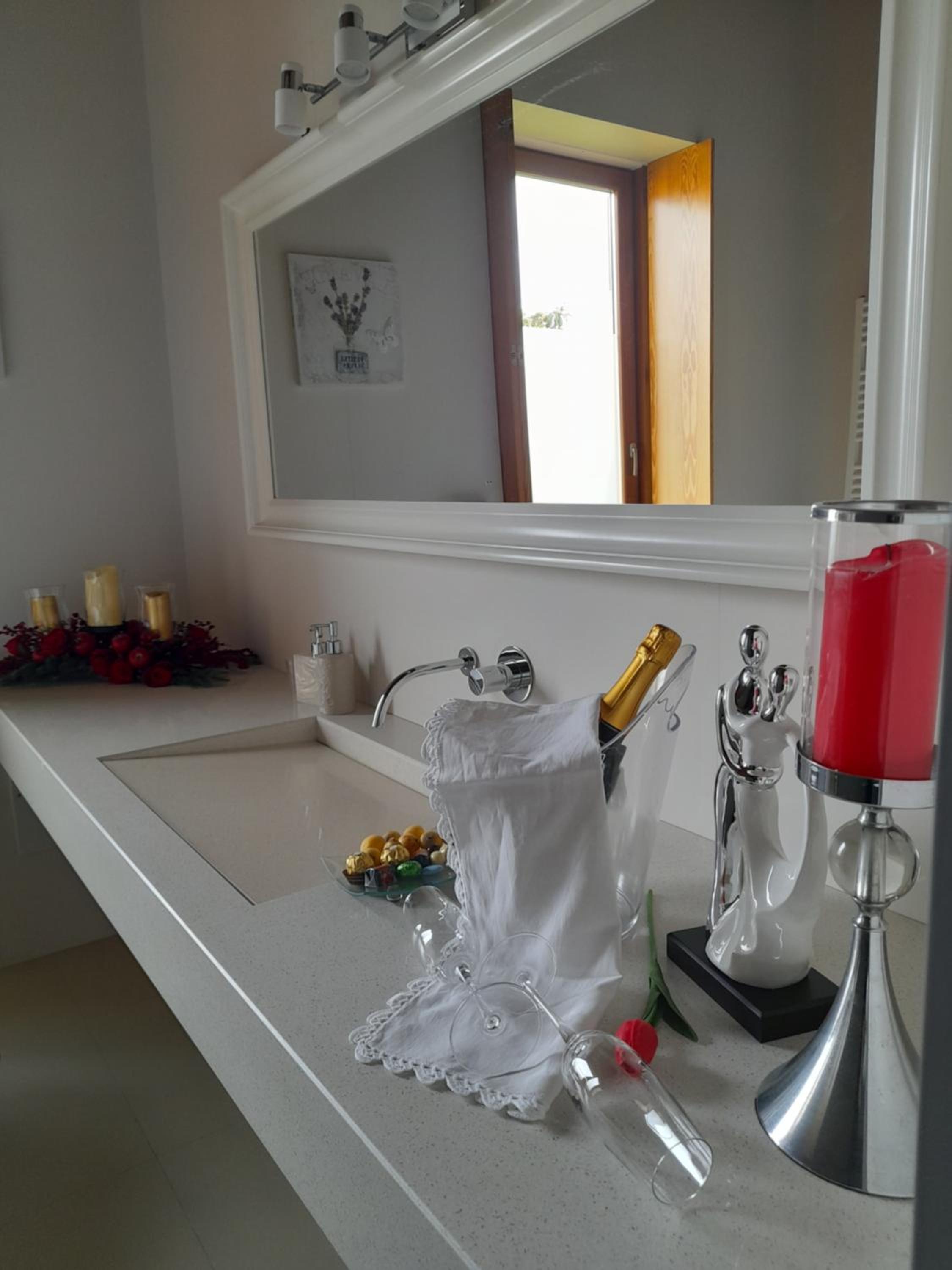 Deluxe Double Room with Bath photo 2