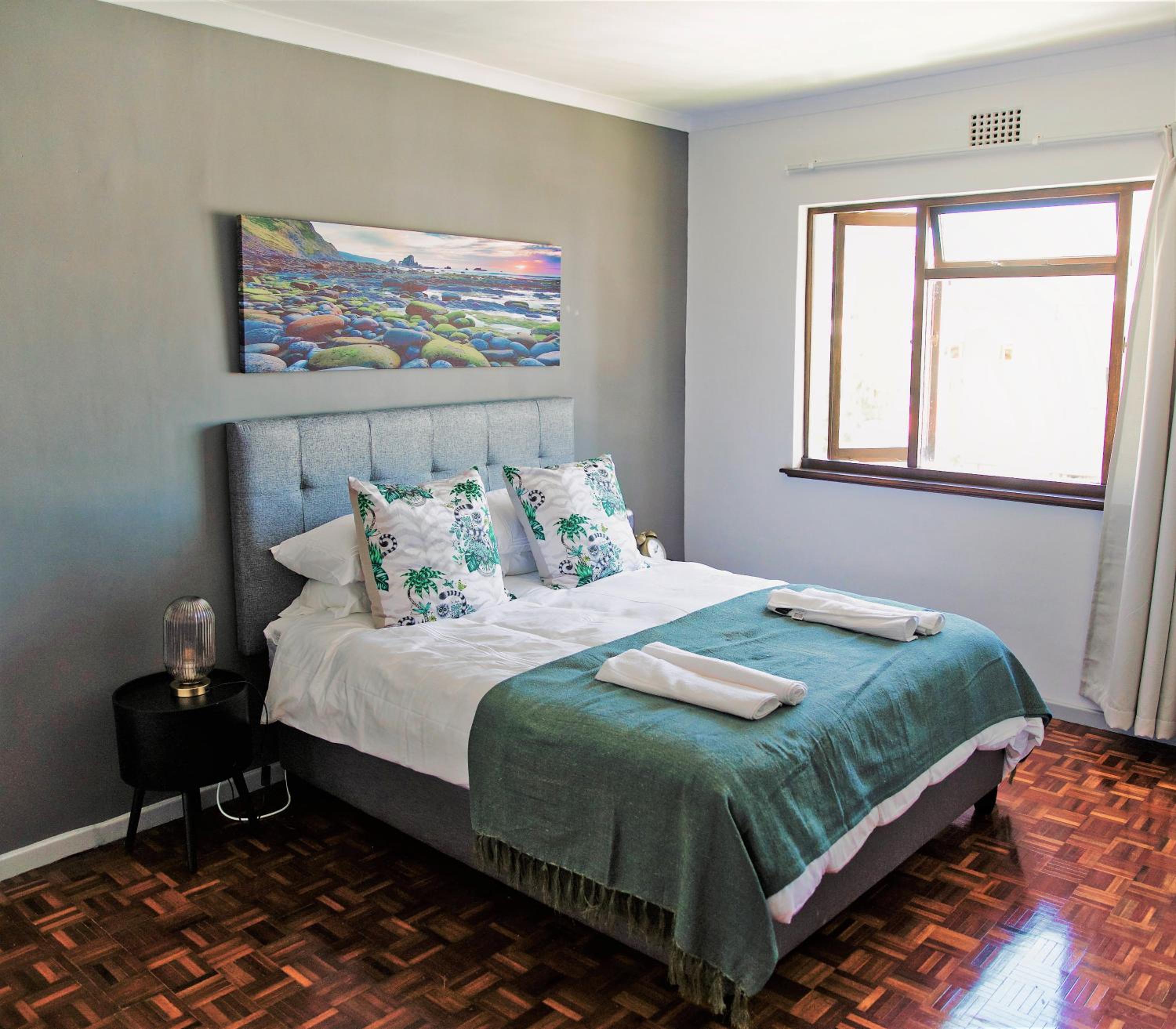 One-Bedroom Apartment - Photo 12