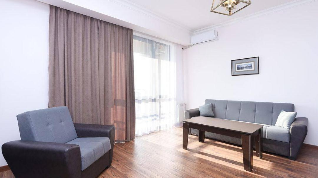One-Bedroom Apartment with Balcony