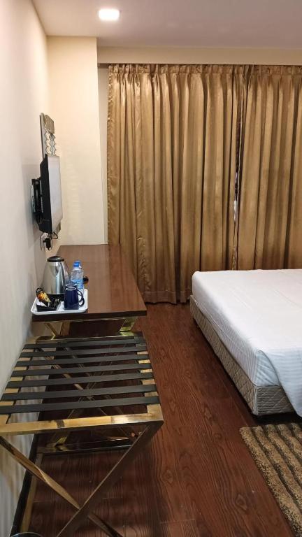 Deluxe Room - Photo 4