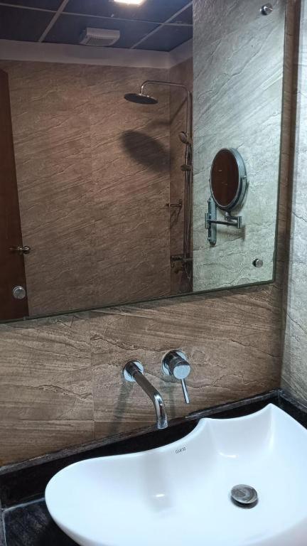 Deluxe Room - Photo 3