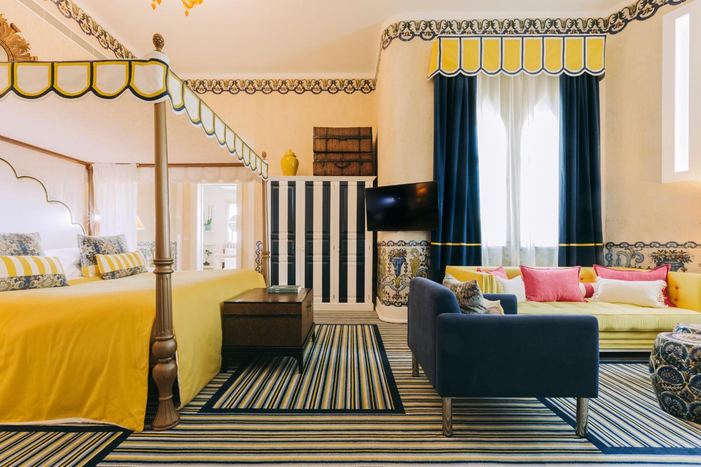 Junior Suite with Village View