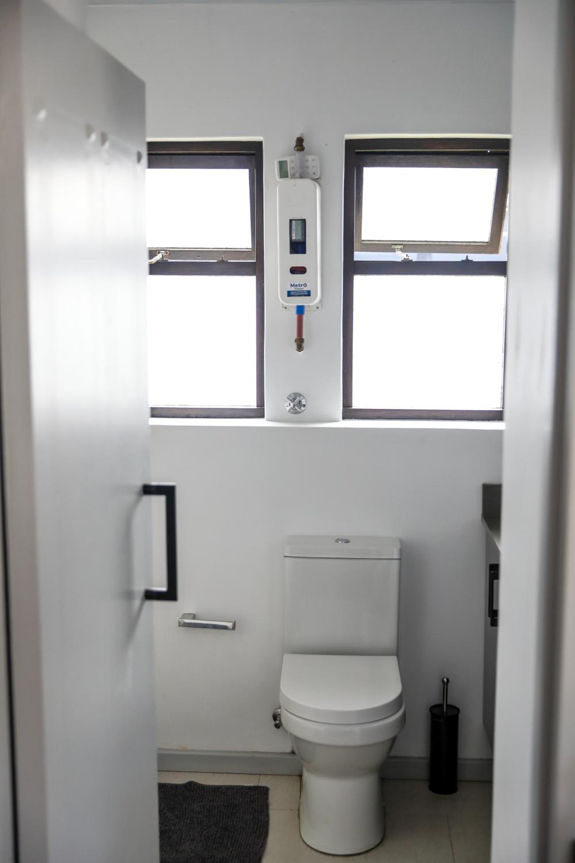Deluxe Double Room with Balcony - Photo 22