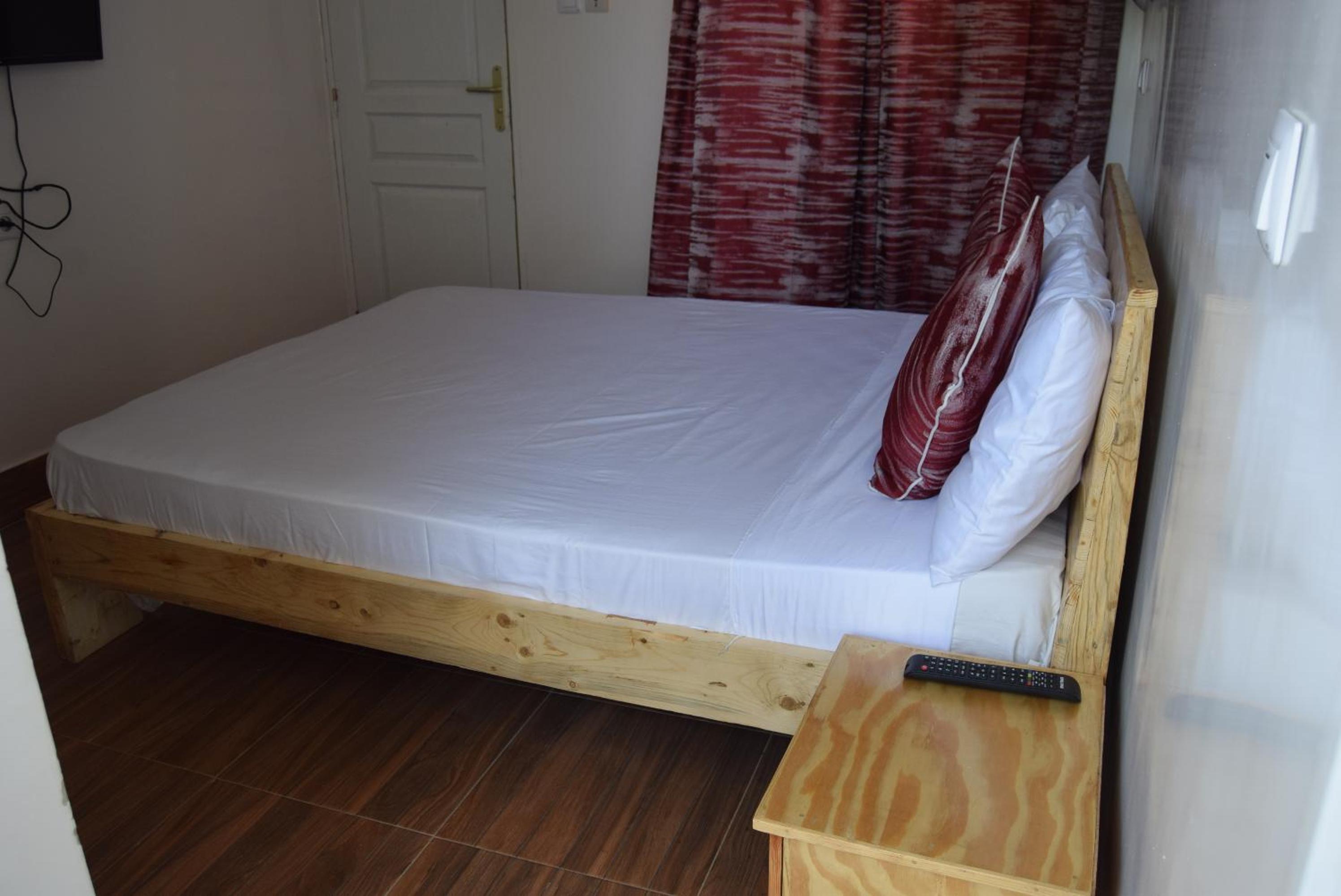 Standard Single Room with Shower