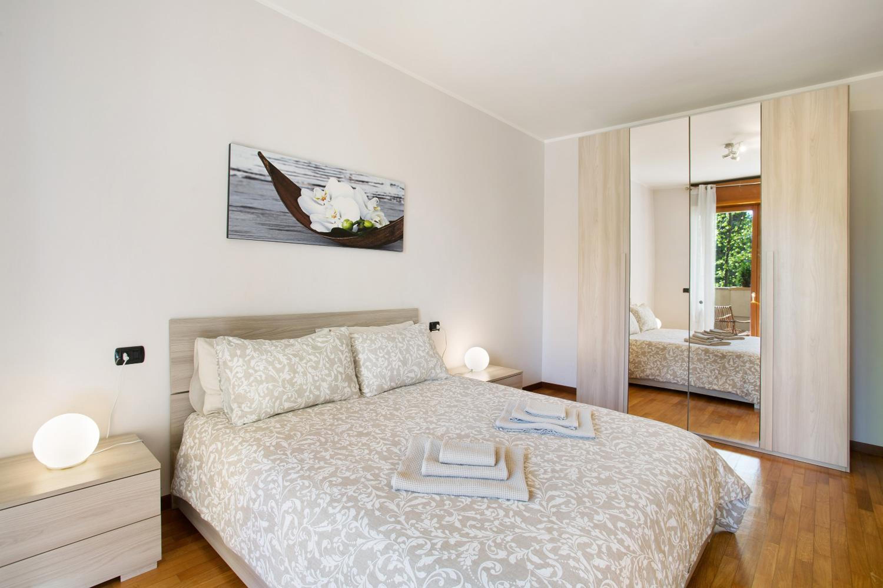 Superior One-Bedroom Apartment with Balcony photo 2