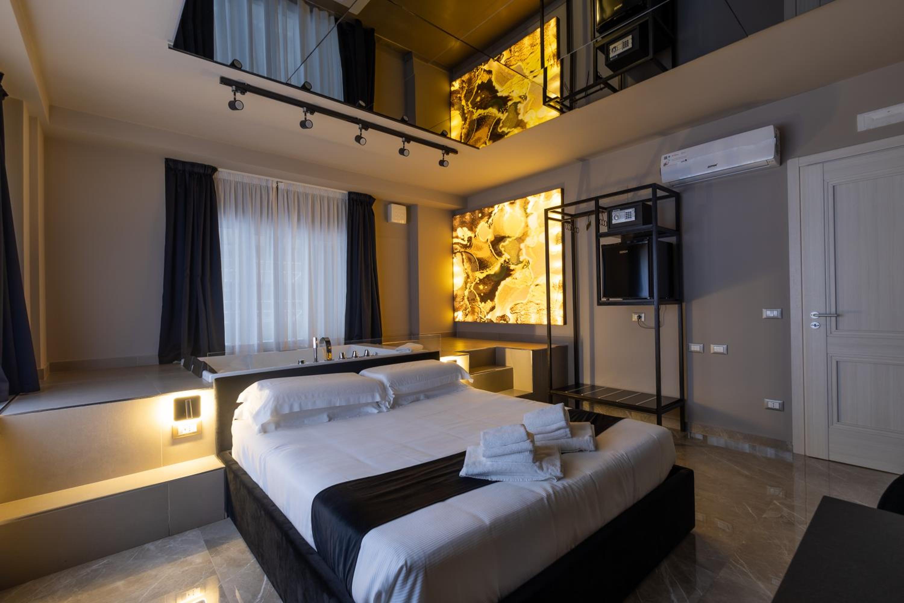 Double Room with Spa Bath