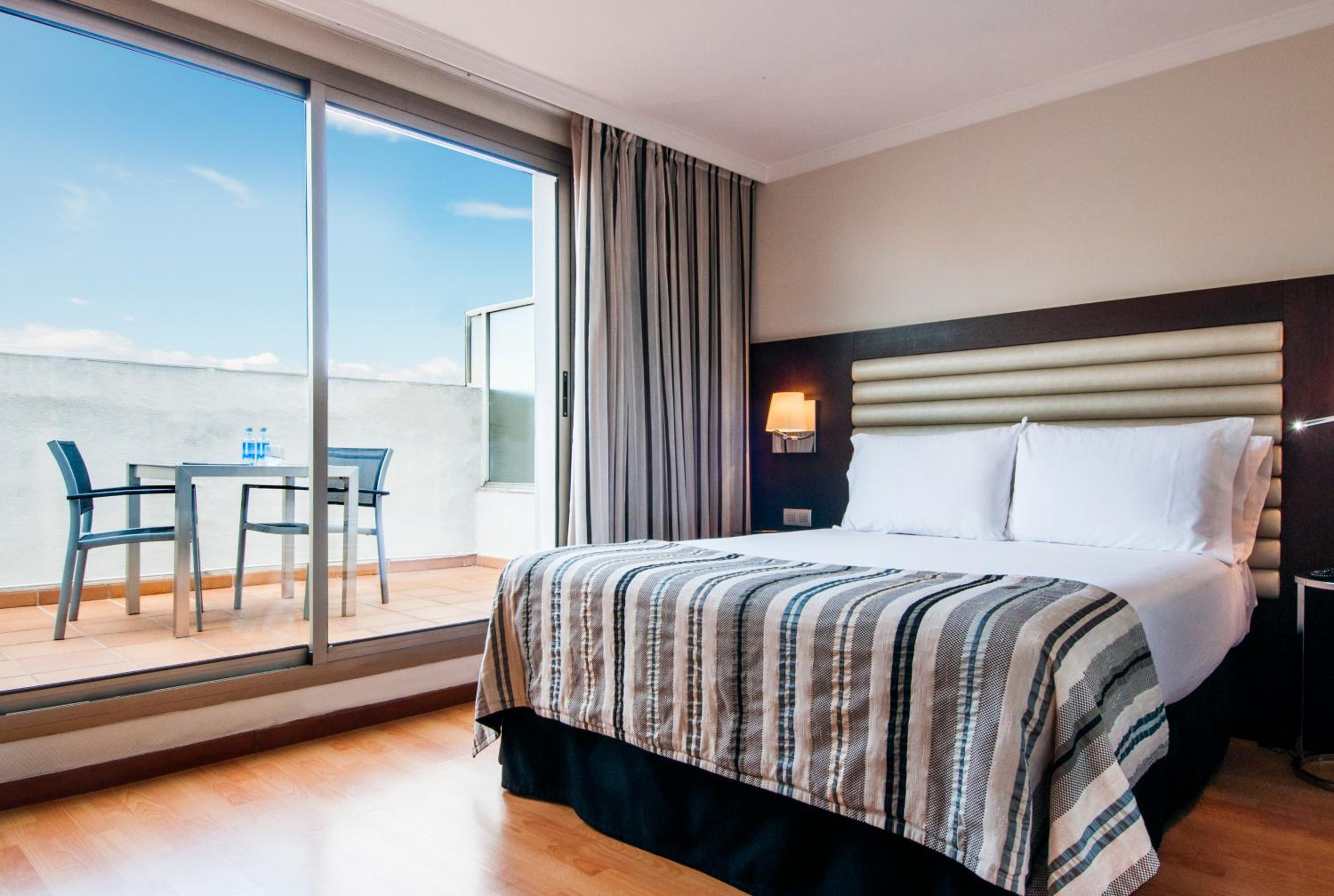 Double or Twin Room with Terrace photo 3
