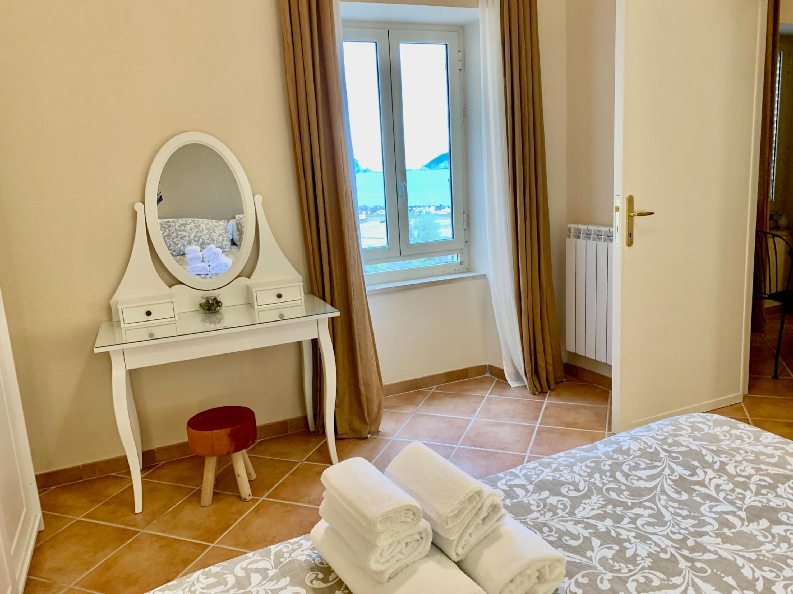 Triple Room - Photo 19
