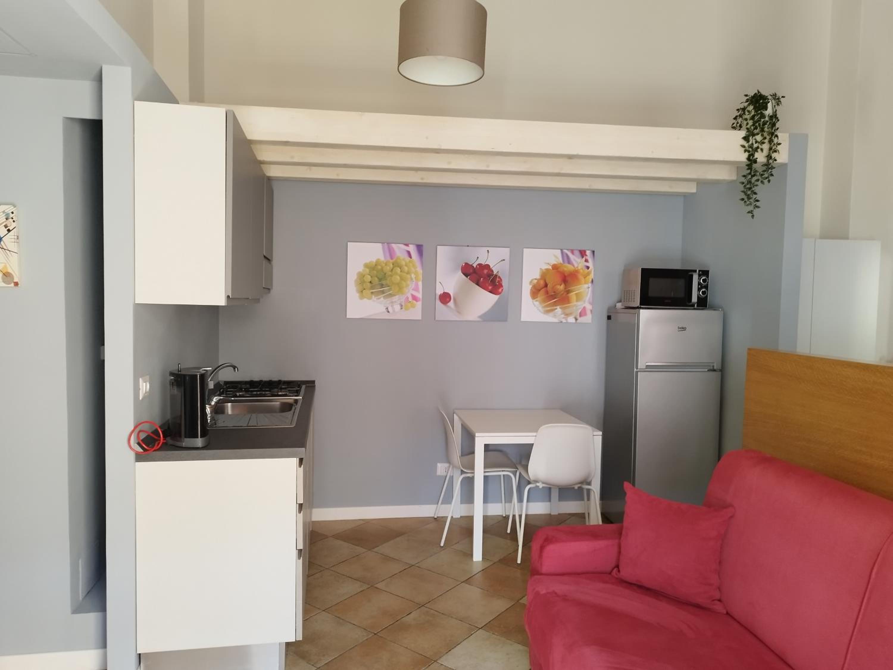 Studio Apartment - Photo 9